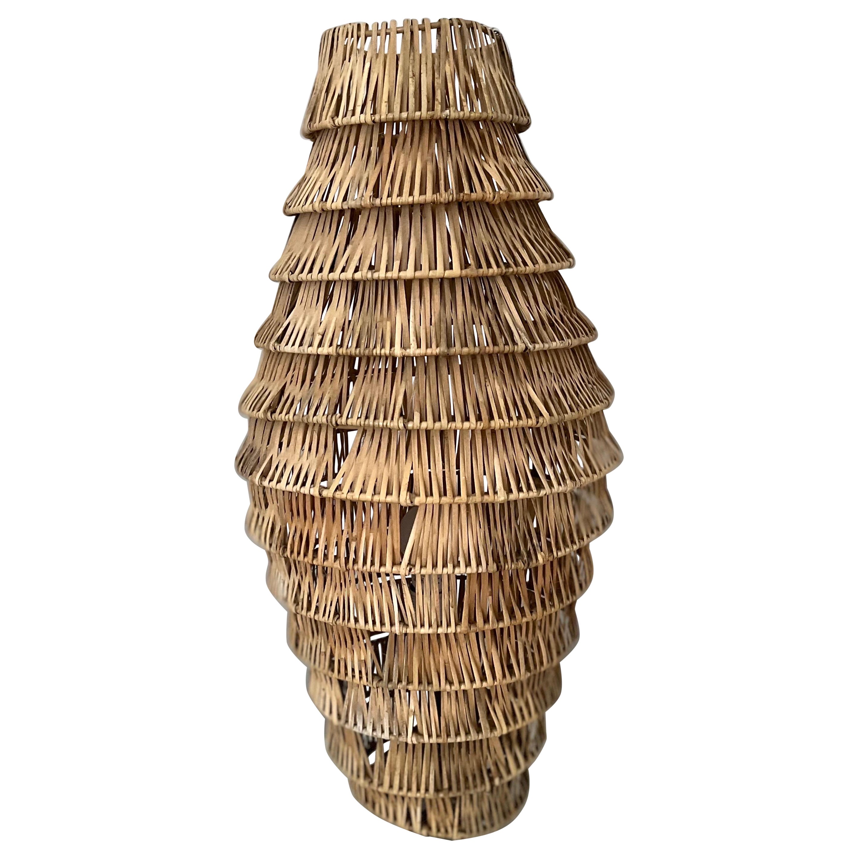 Lampada da terra/da tavolo scandinava intrecciata in vendita