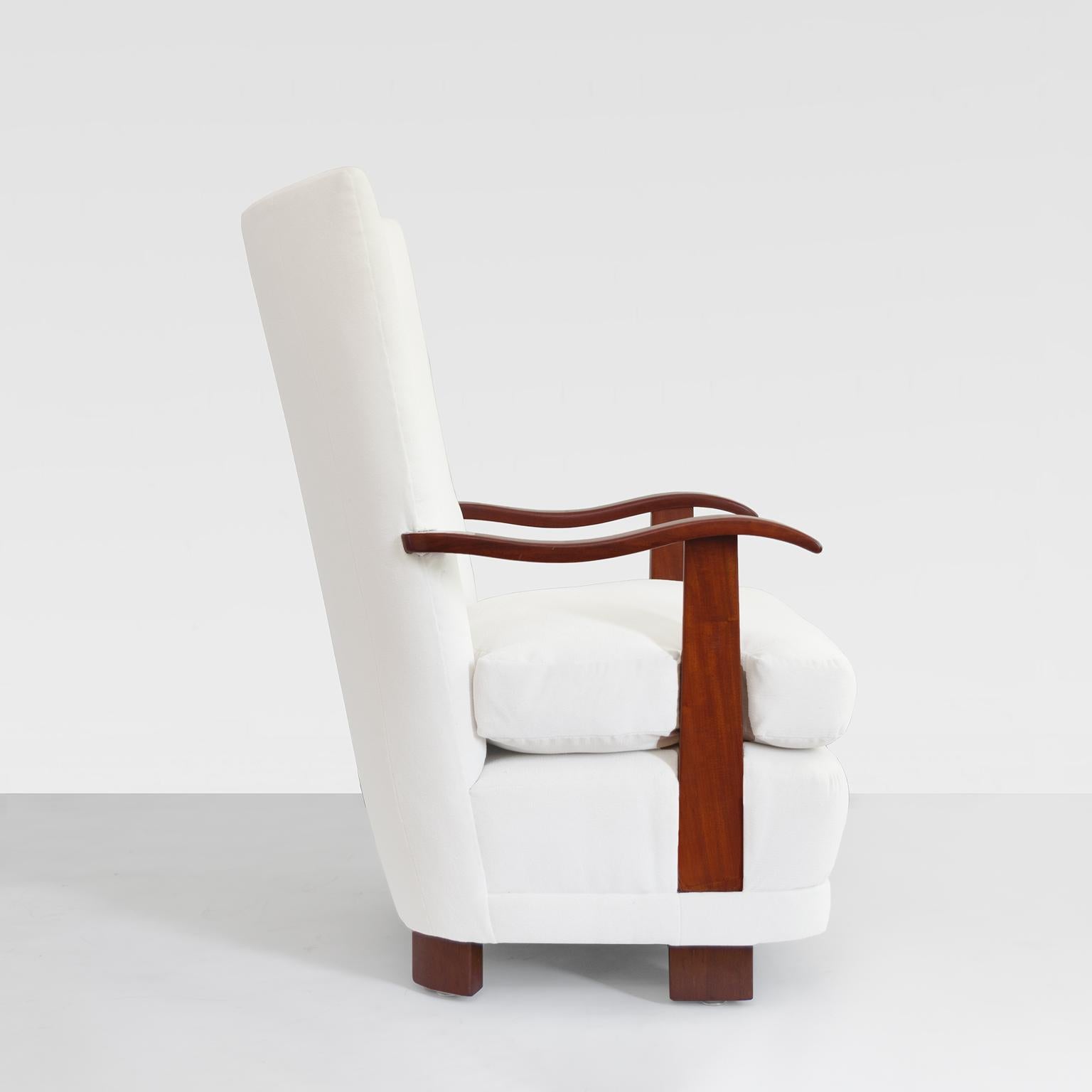Skandinavisch.Art-déco-Loungesessel mit Mahagoni-Rahmen (Mitte des 20. Jahrhunderts) im Angebot