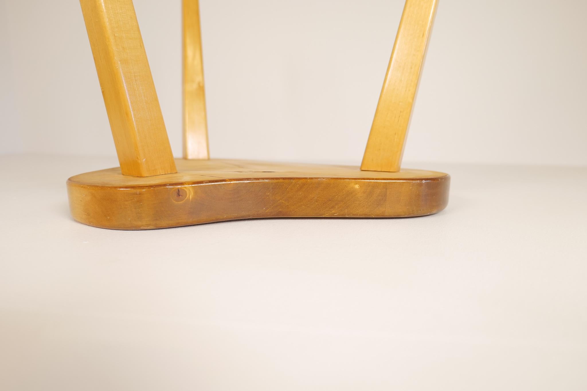 Scandinavien Modern Swedish Stool in Lacquered Birch, 1970s For Sale 5