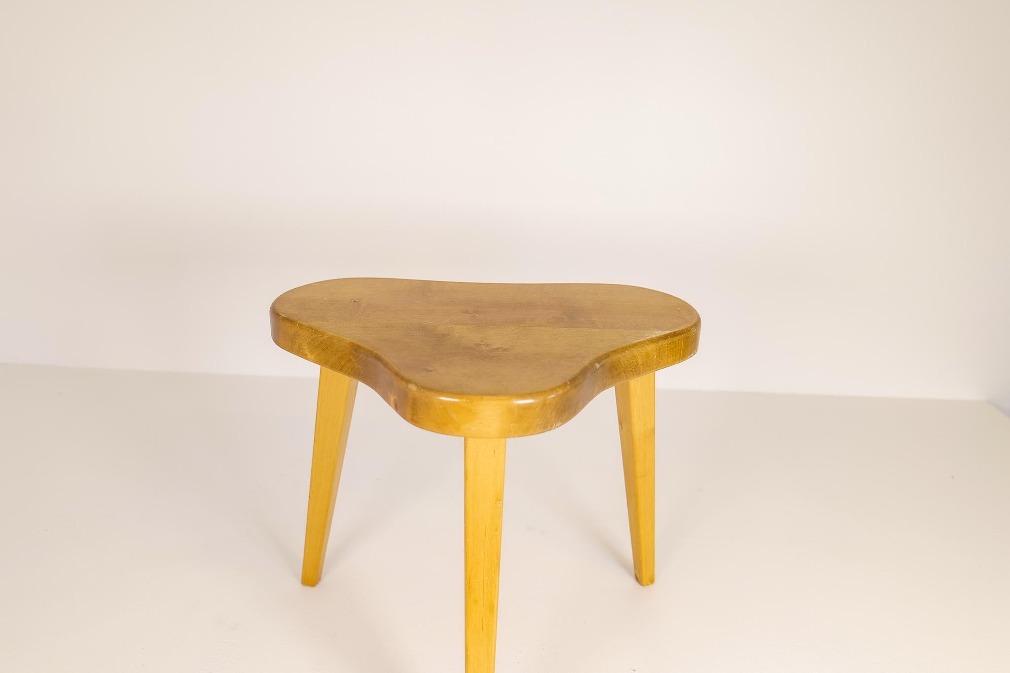 Scandinavien Modern Swedish Stool in Lacquered Birch, 1970s For Sale 2