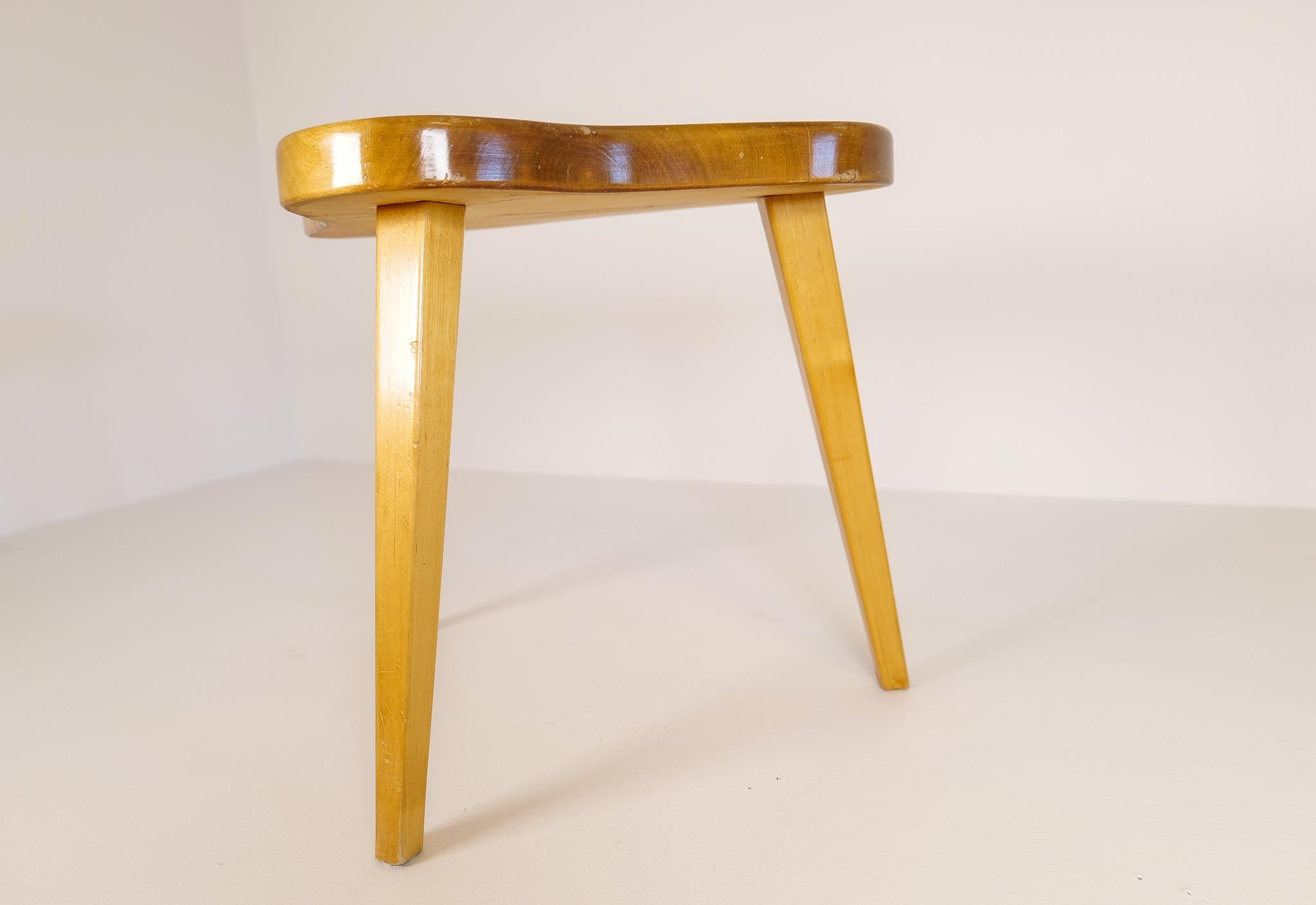 Scandinavien Modern Swedish Stool in Lacquered Birch, 1970s For Sale 3