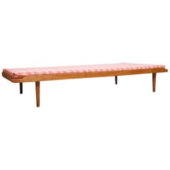 Scandinvanian Daybed in Oak After Finn Juhl