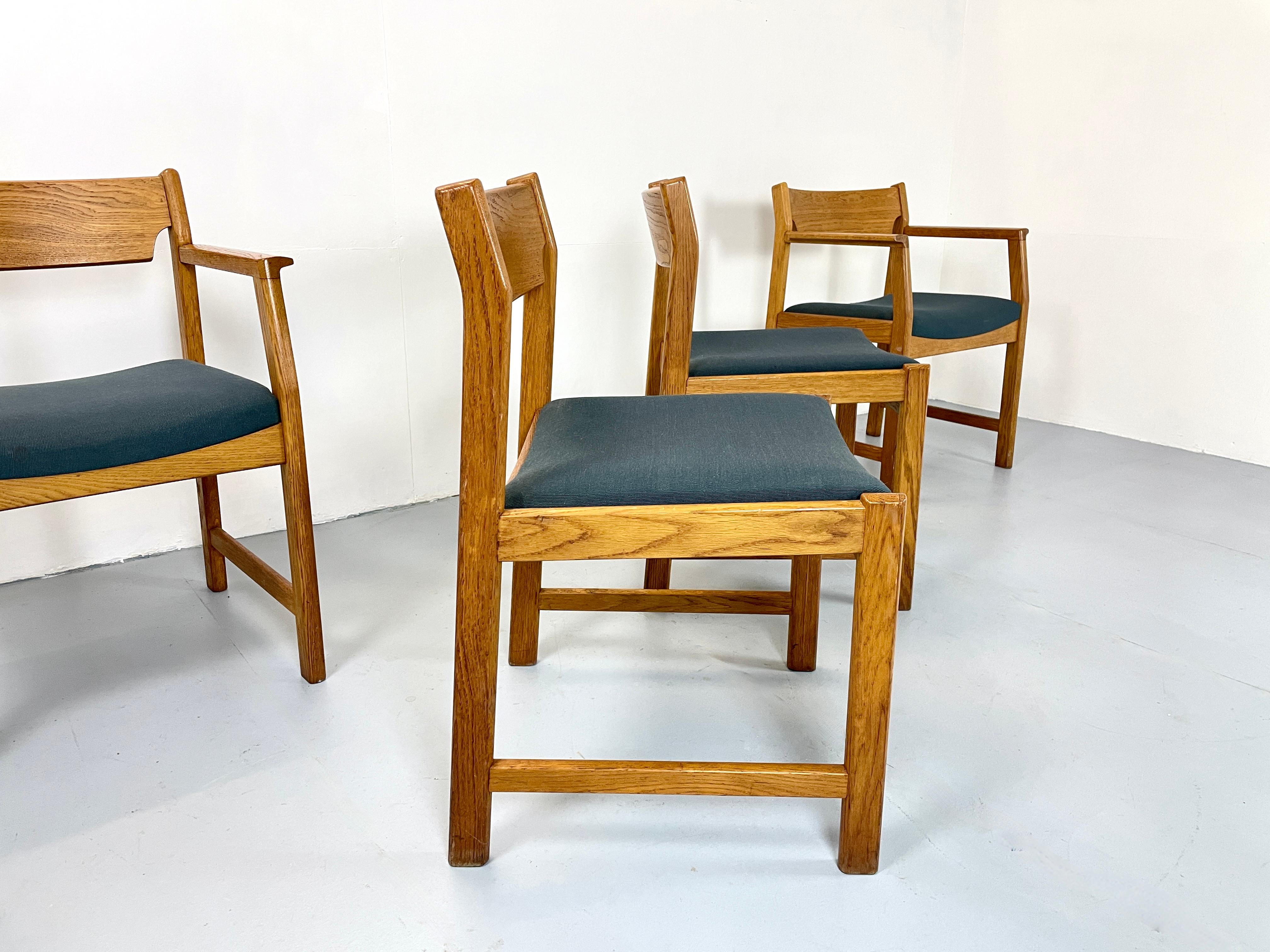 Scandinavian Scanidavian Dinning Chairs in Beautiful Oak