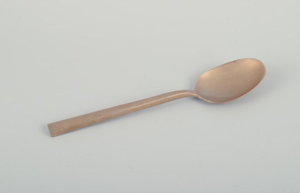 Besteck „Scanline“ aus Messing von Sigvard Bernadotte. Tafelservice für sechs Personen. im Zustand „Hervorragend“ im Angebot in Copenhagen, DK