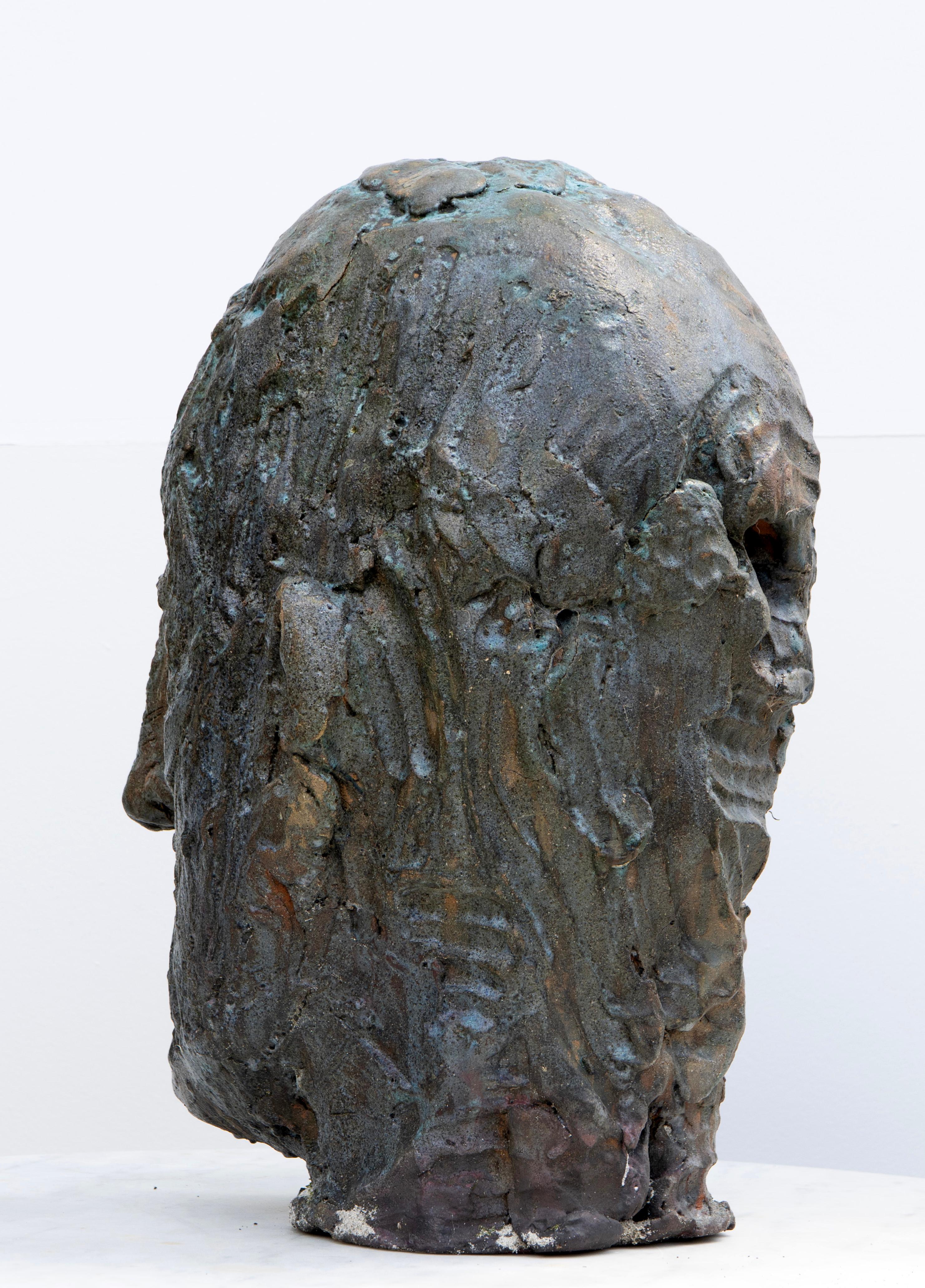 Tête expressionniste en céramique en grès réfractaire à glaçure cuivreuse Testa nº 11 en vente 2