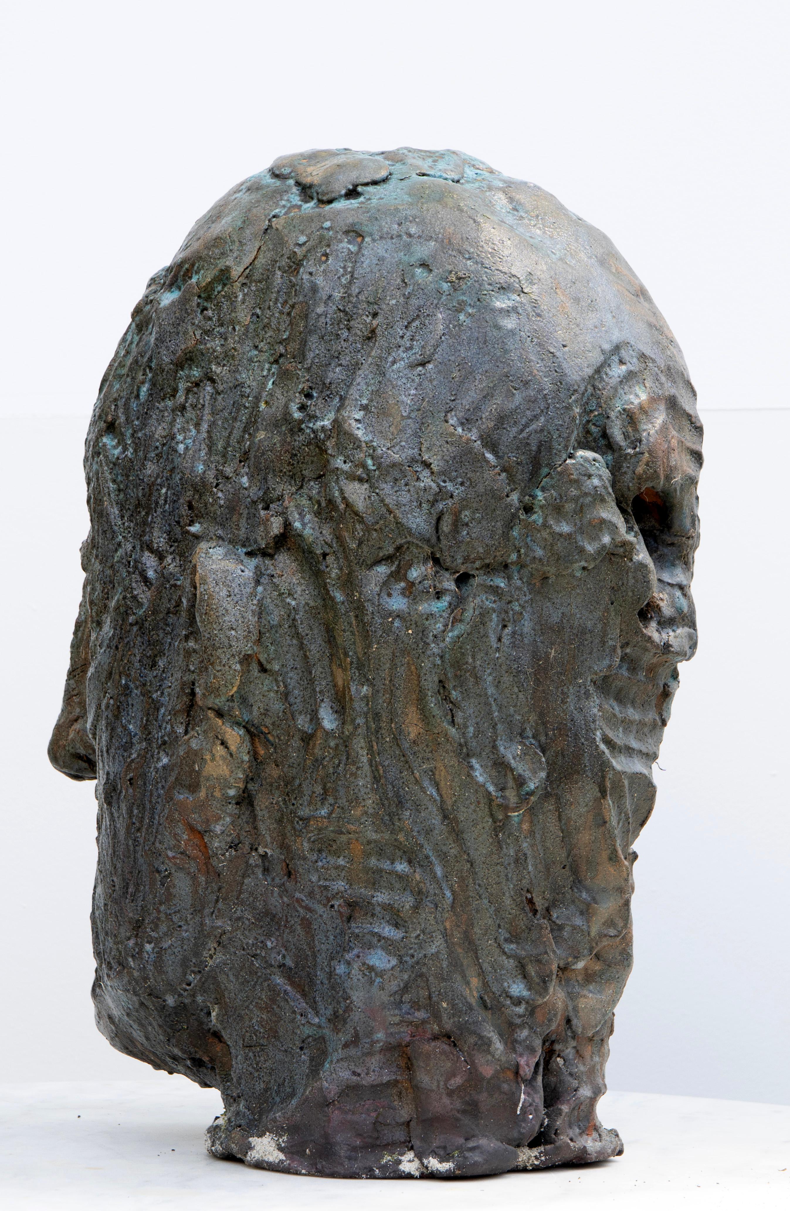Tête expressionniste en céramique en grès réfractaire à glaçure cuivreuse Testa nº 11 en vente 3