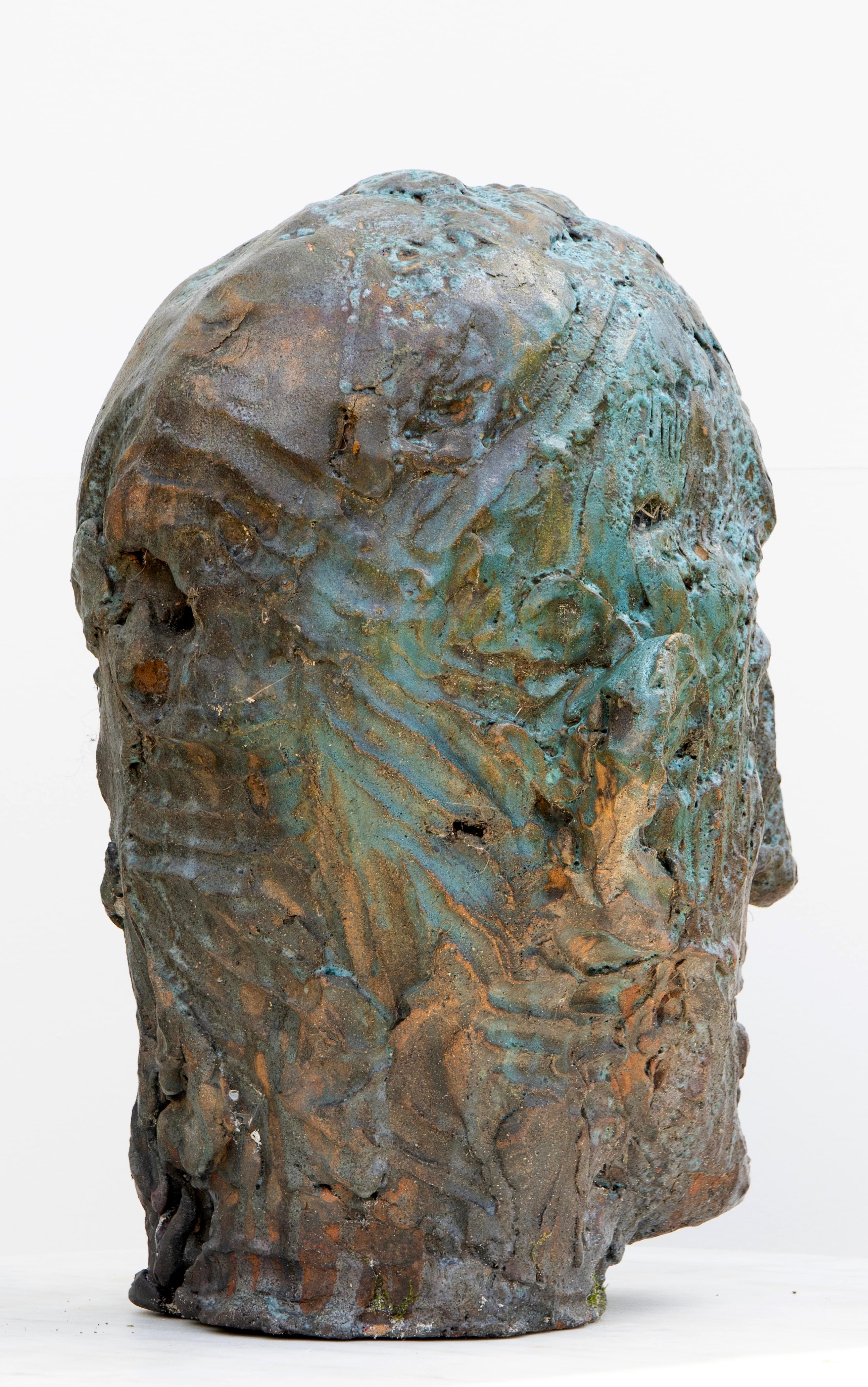 Tête expressionniste en céramique en grès réfractaire à glaçure cuivreuse Testa nº 11 en vente 6