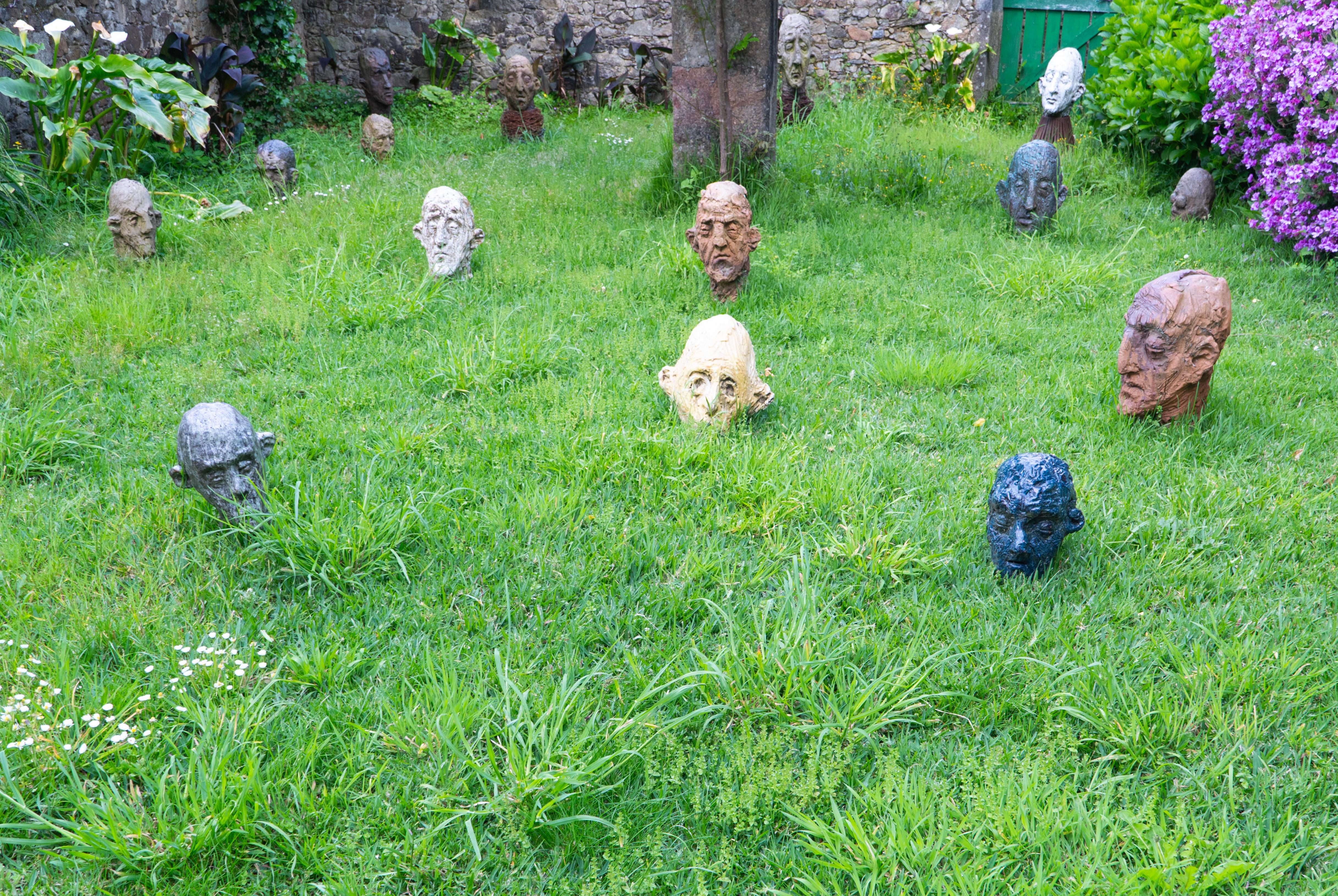 Ceramic Expressionist Head in White Stoneware with Bismuth Rakú Glaze. Testa 9 For Sale 10