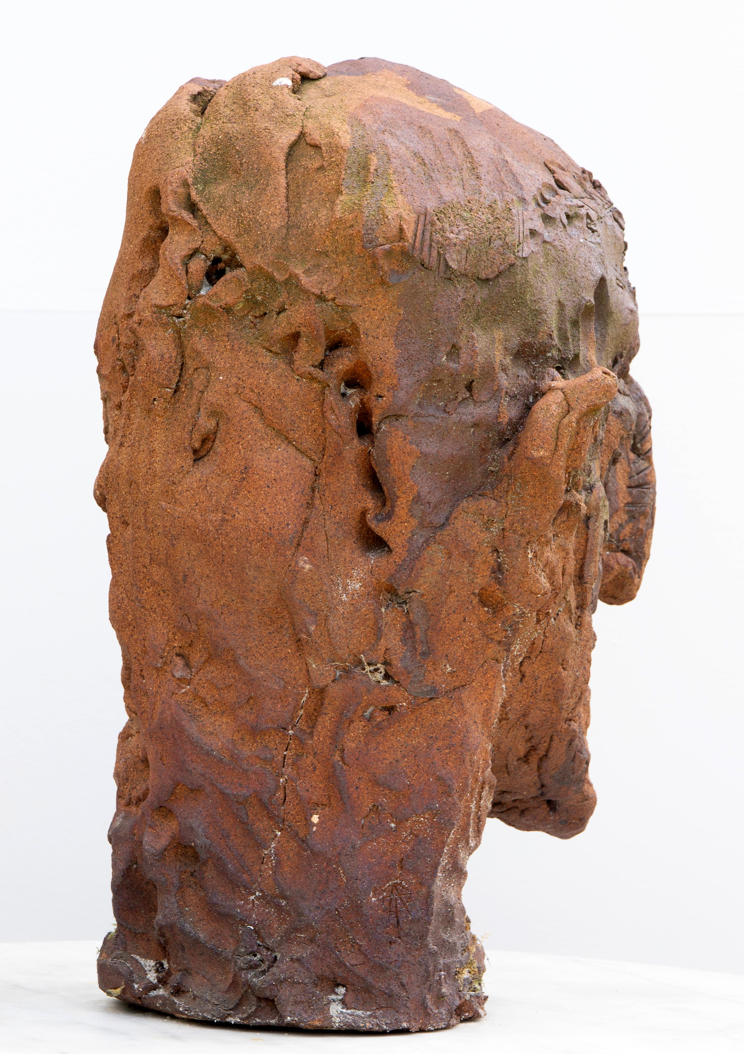 Ceramic Expressionist Head in White Stoneware with Bismuth Rakú Glaze. Testa 9 For Sale 1