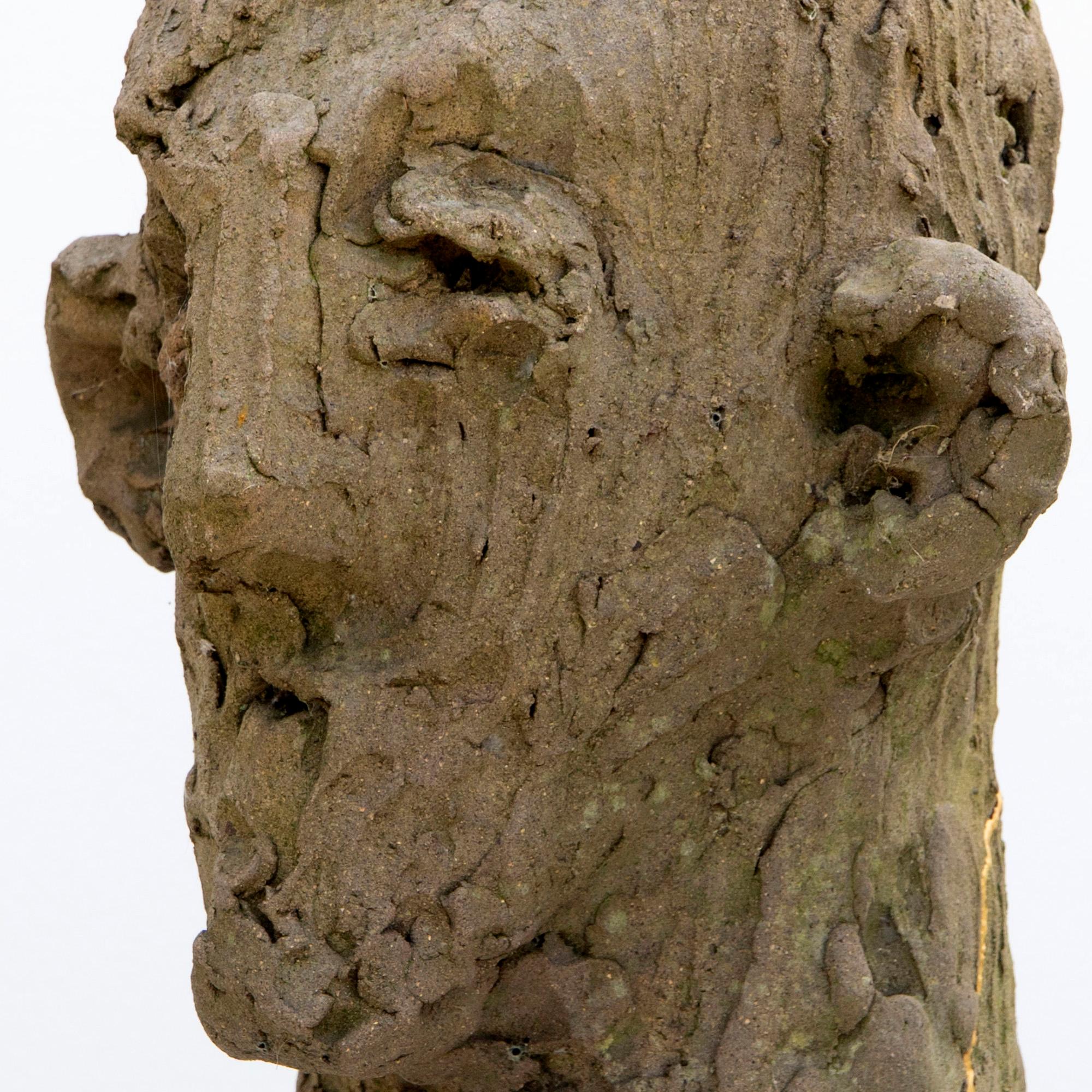 Contemporary Expressionist Ceramic Head in Refractory Stoneware with Kintsugi For Sale 6