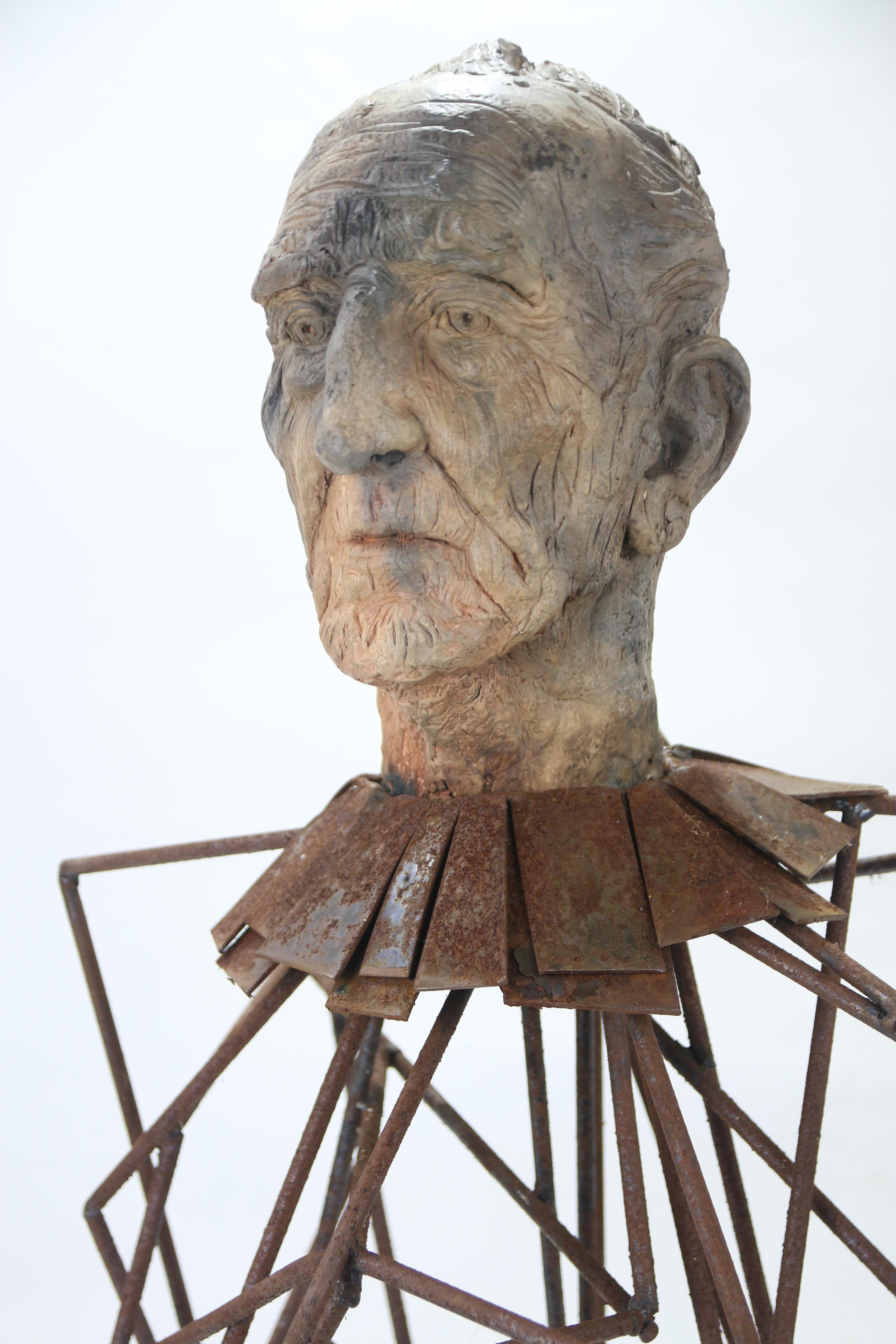 Expressive Abstract Figurative Ceramic and Iron Sculptural Bust Learner Three - Surrealist Sculpture by Óscar Aldonza Torres