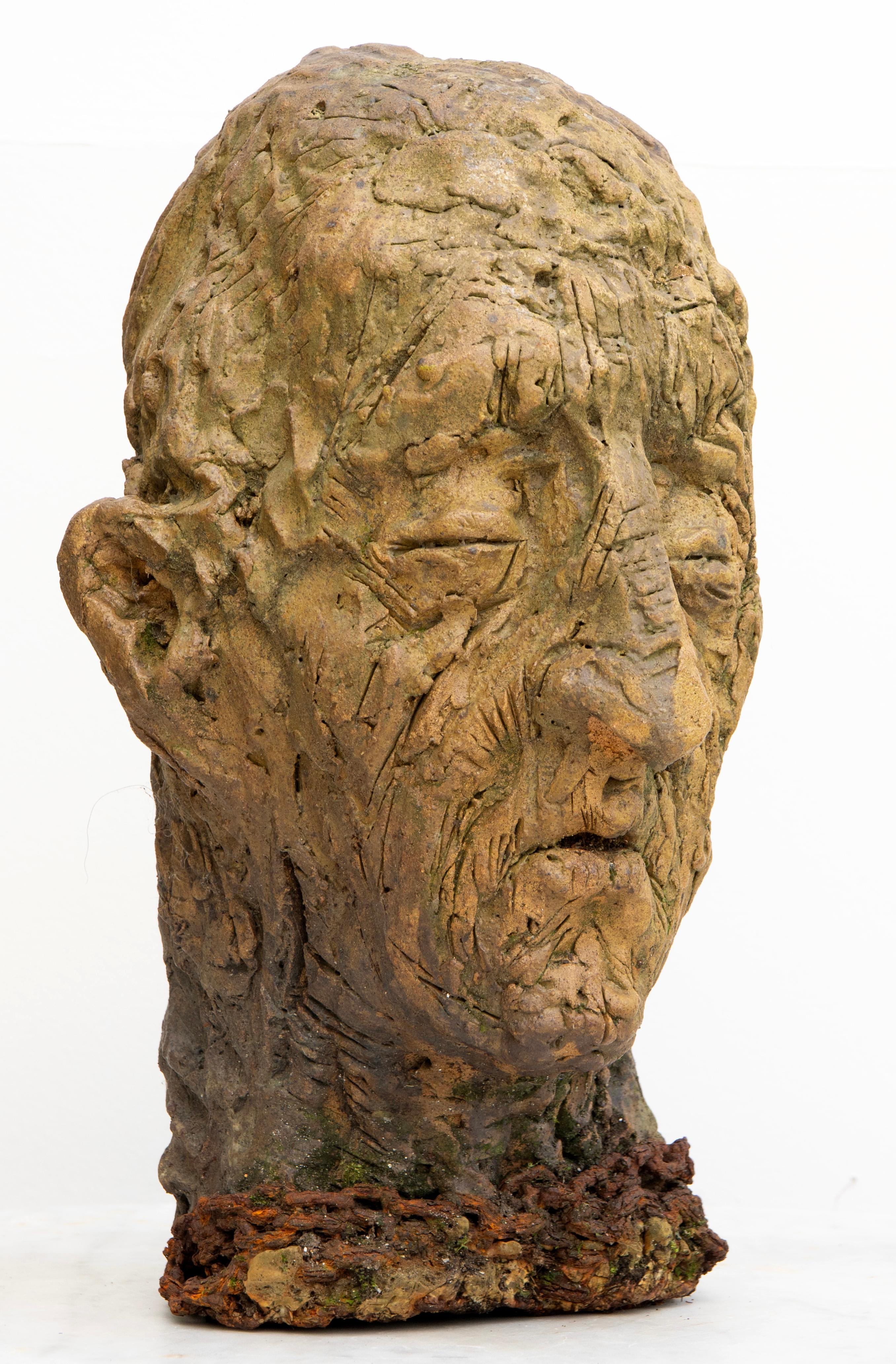 Scultura di testa in ceramica con base in ferro ossidato. Testa n 13 in vendita 6