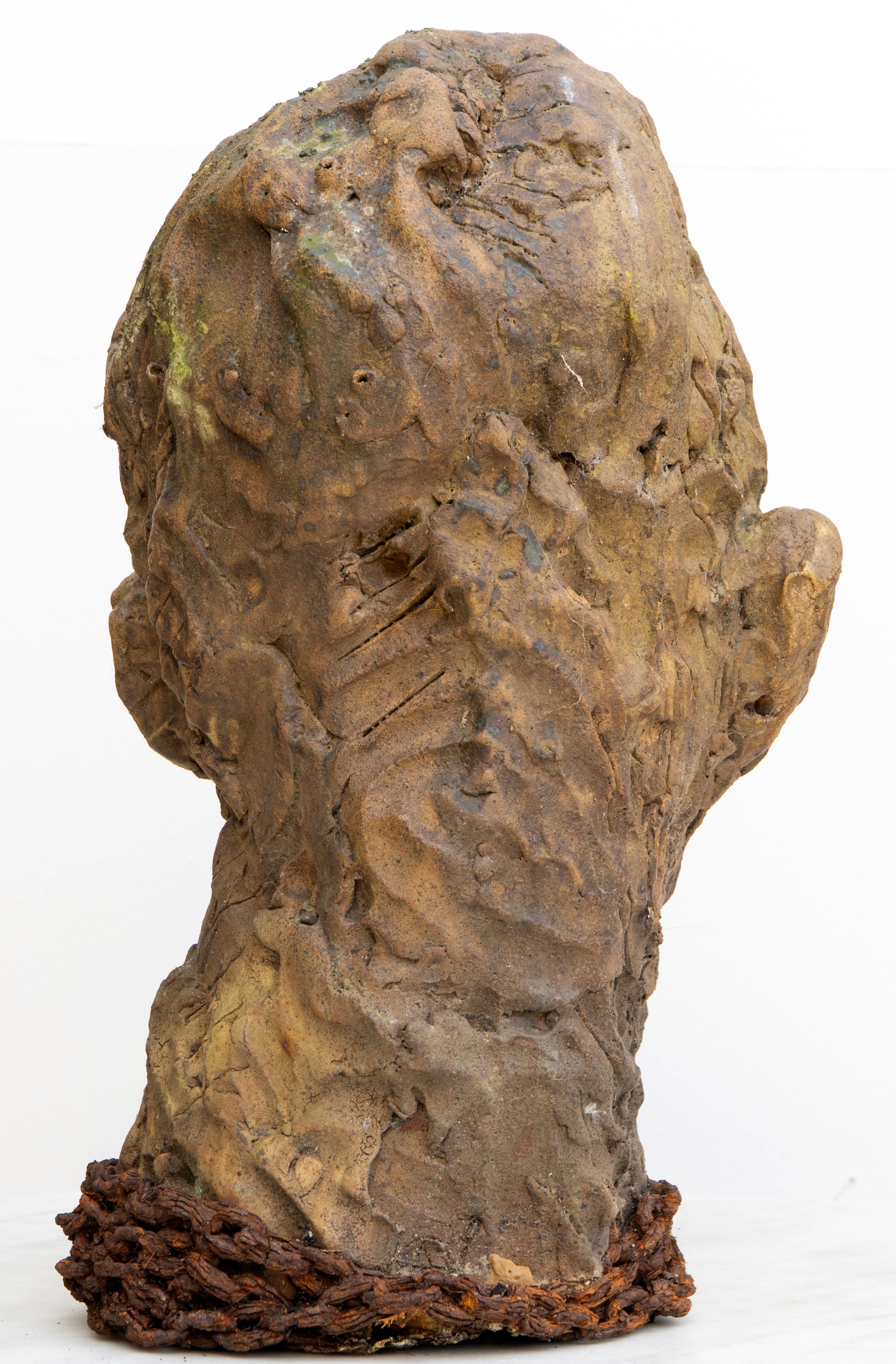 Scultura di testa in ceramica con base in ferro ossidato. Testa n 13 in vendita 3