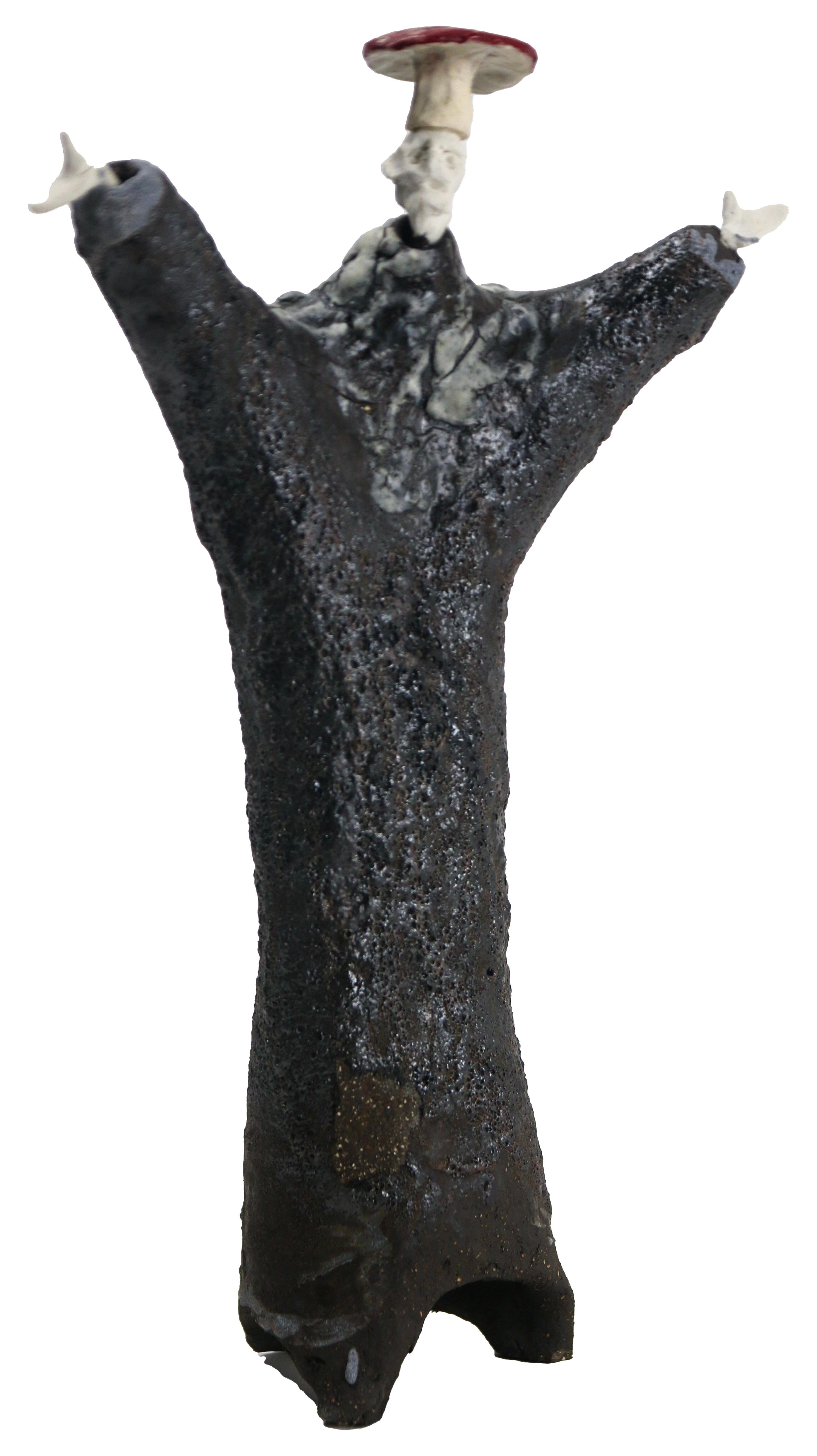 Sculpture figurative en céramique avec glaçure Shino et tête en porcelaine avec amanite