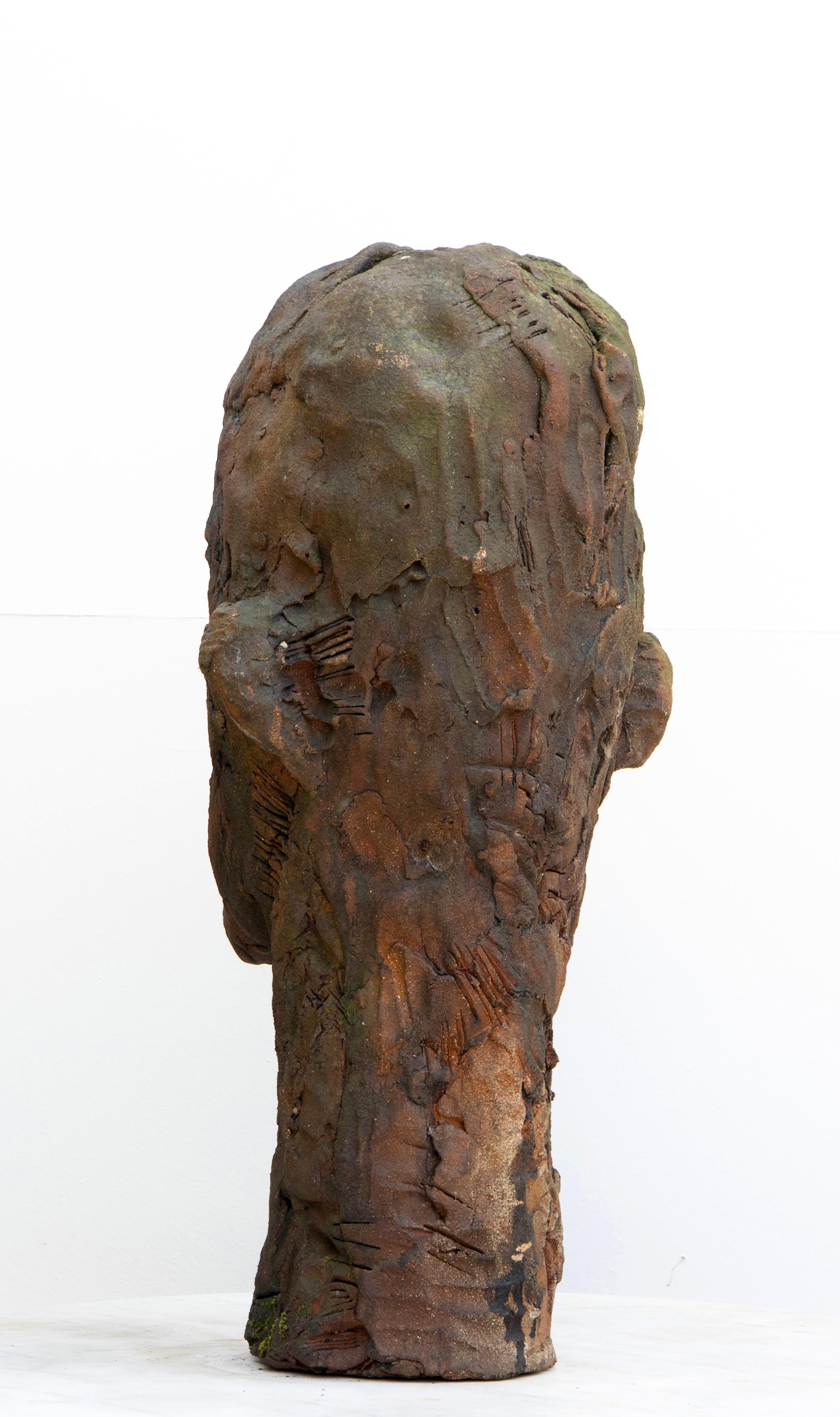Große Keramikkopf-Skulptur - ausdrucksstarke, strukturierte Oberfläche, Testa-Serie Nr. 15 im Angebot 1