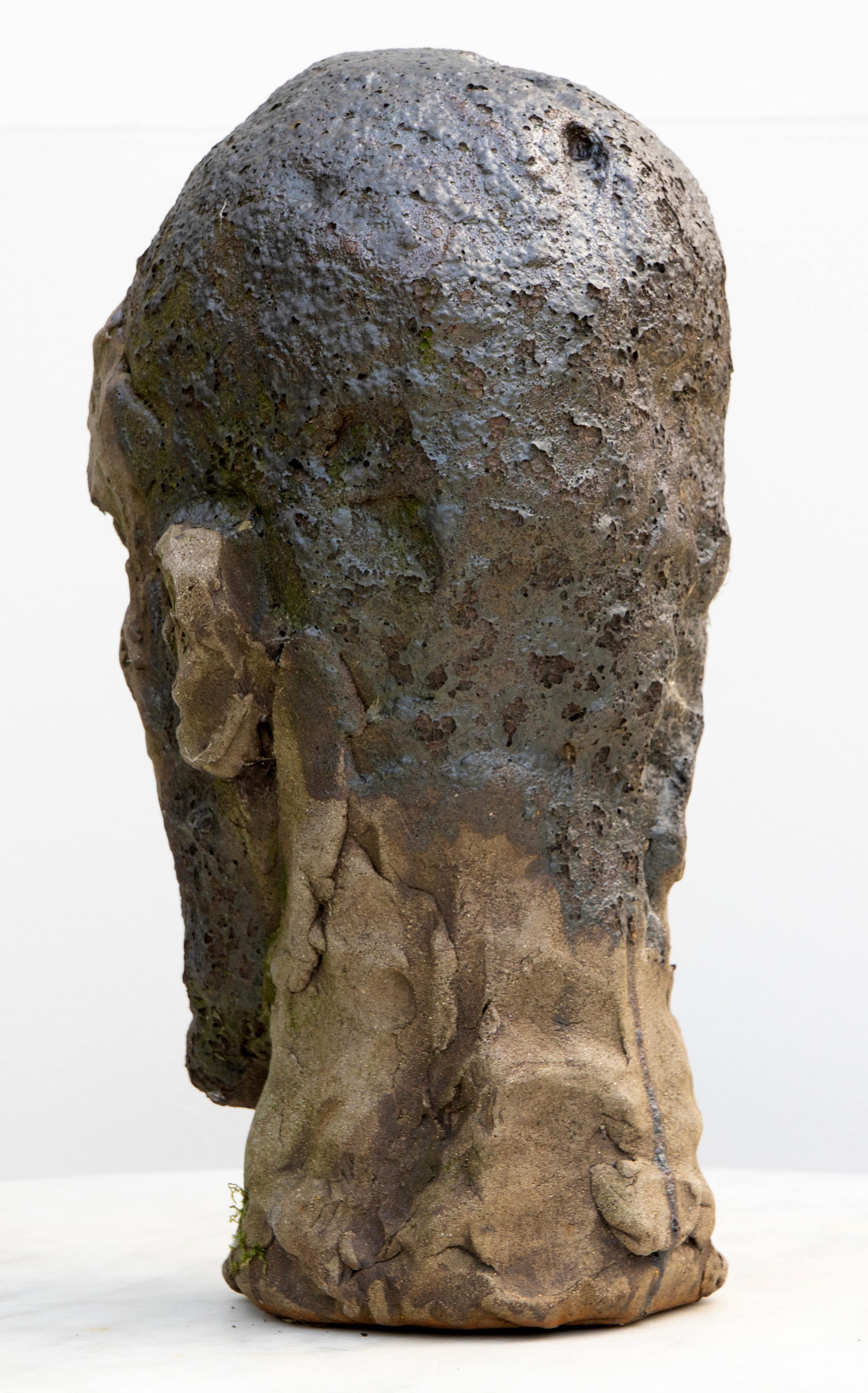 Moss-Patina Testa Kopf - Steingut Raku Keramik Skulptur, Expressionist im Angebot 3