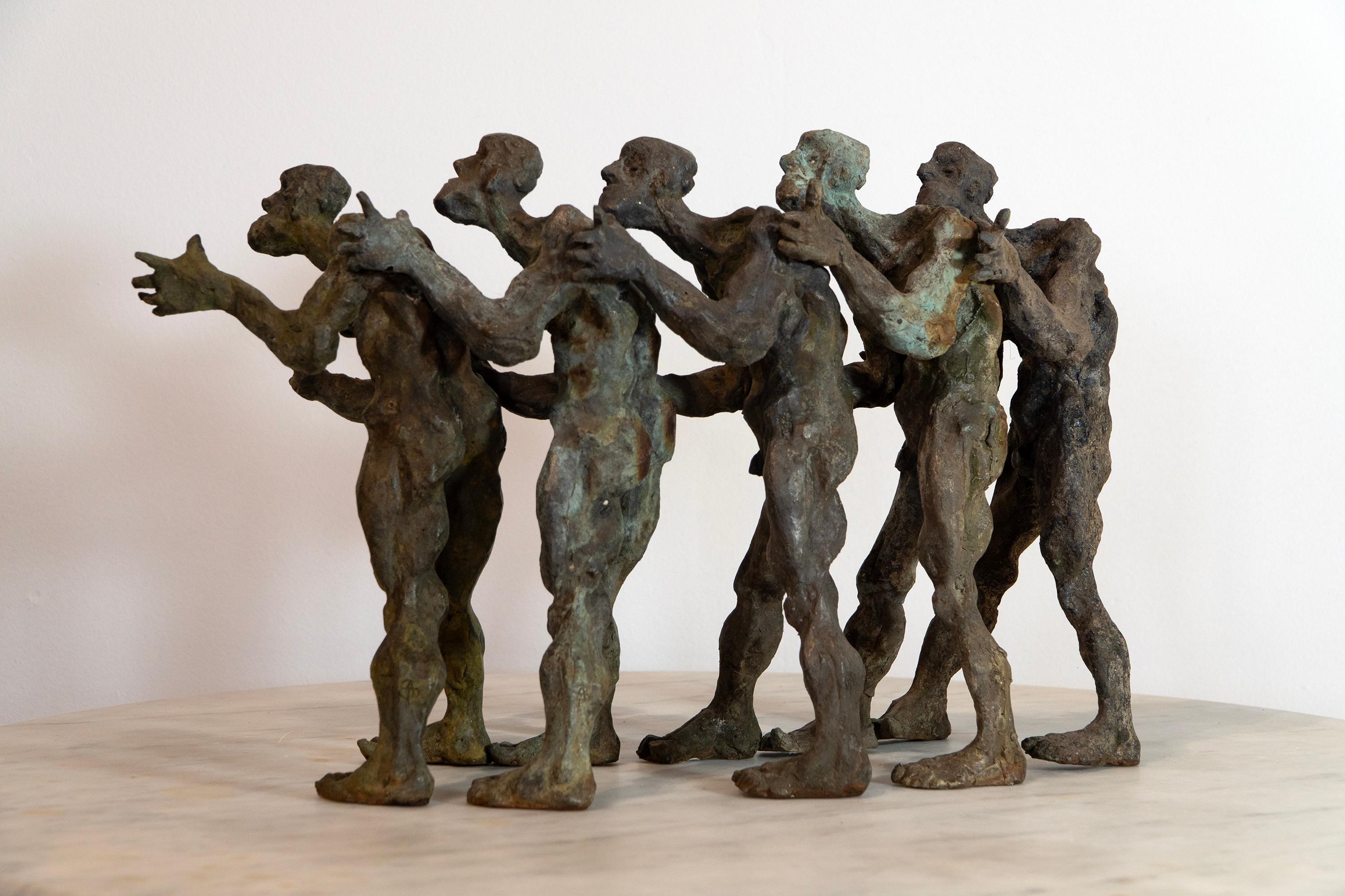 Ensemble de cinq vagabonds terriens. Bronze à cire perdue coulé par l'artiste, expressionniste en vente 6