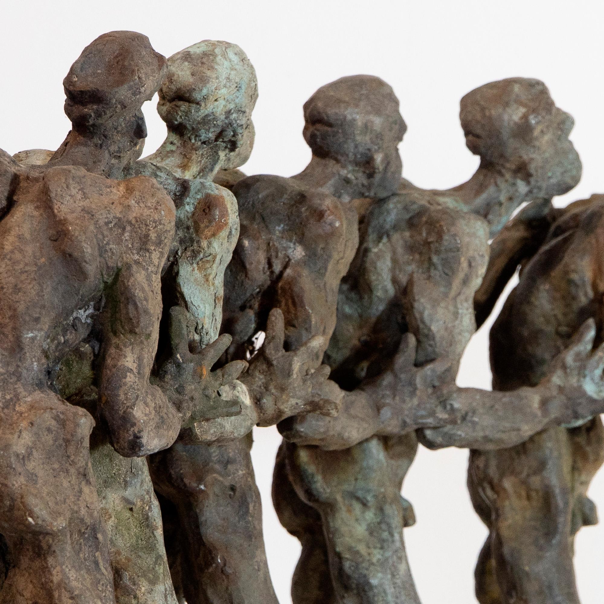 Ensemble de cinq vagabonds terriens. Bronze à cire perdue coulé par l'artiste, expressionniste en vente 1