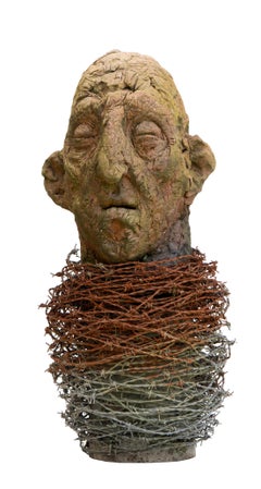 Gres Cocido en Reducción con Alambre de Púa Incrustado, Escultura "Testa N.14"