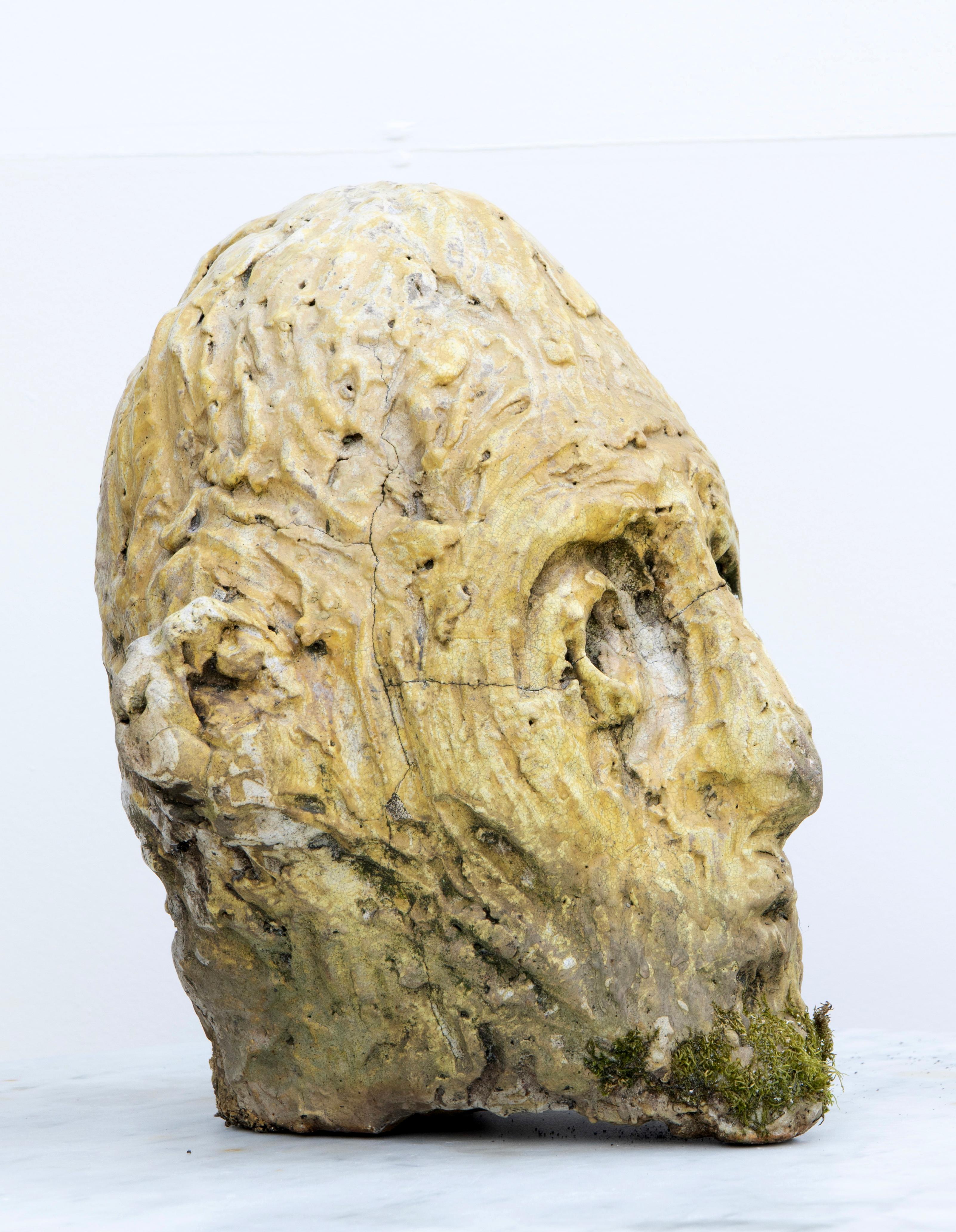 Testa Nº 8 Expresionist Ceramic Head in White Stoneware with Bismuth Raku Glaze For Sale 4
