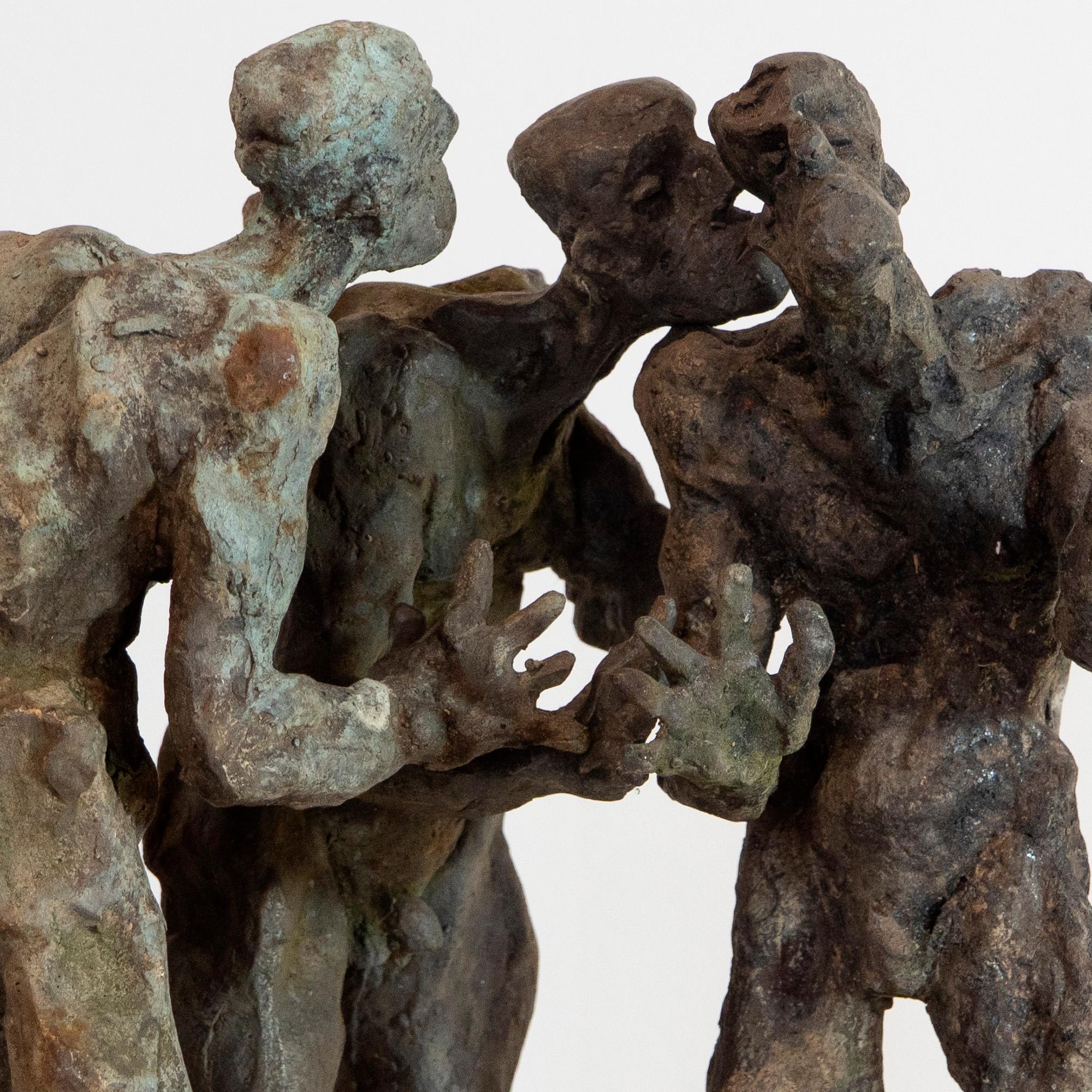 Trio di vagabondi terrestri - 2023, Scultura in bronzo a cera persa, Espressionista in vendita 6