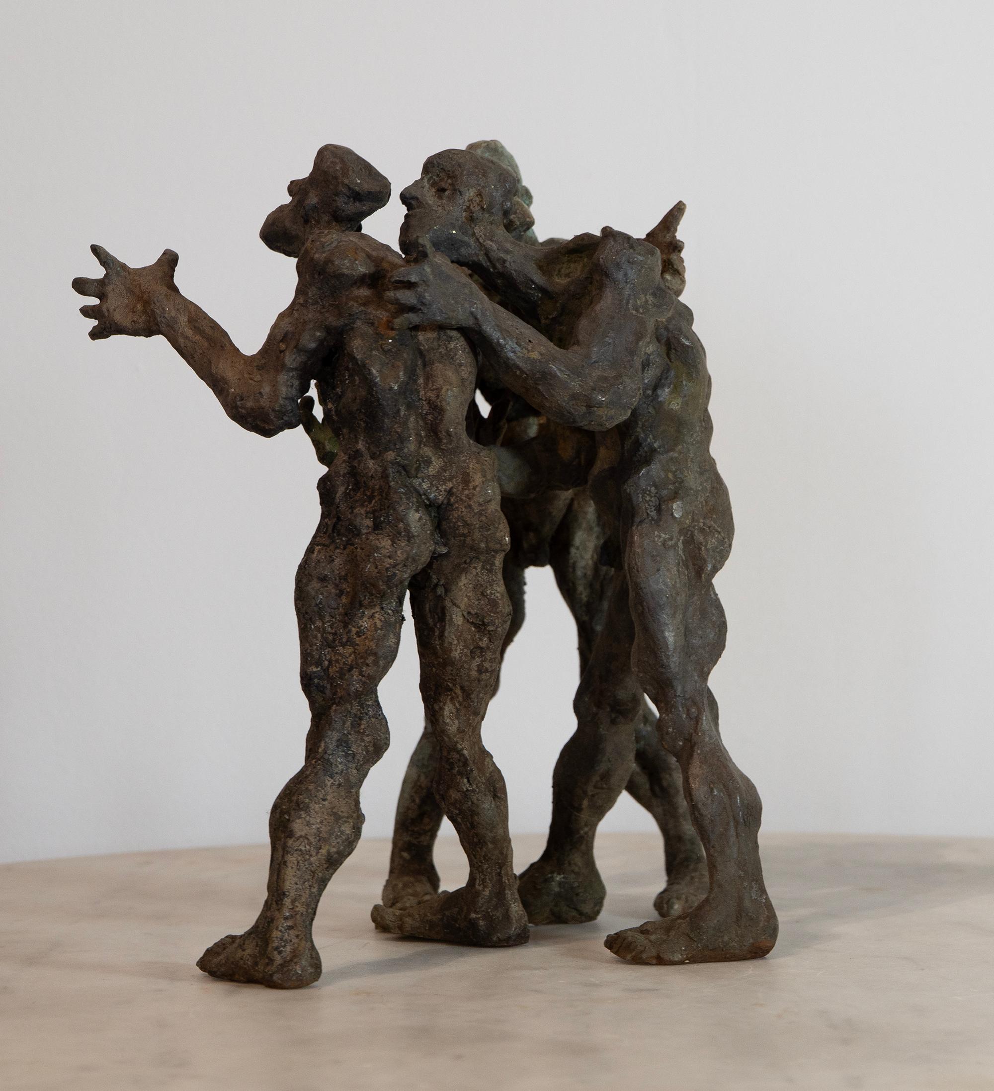 Trio di vagabondi terrestri - 2023, Scultura in bronzo a cera persa, Espressionista in vendita 2