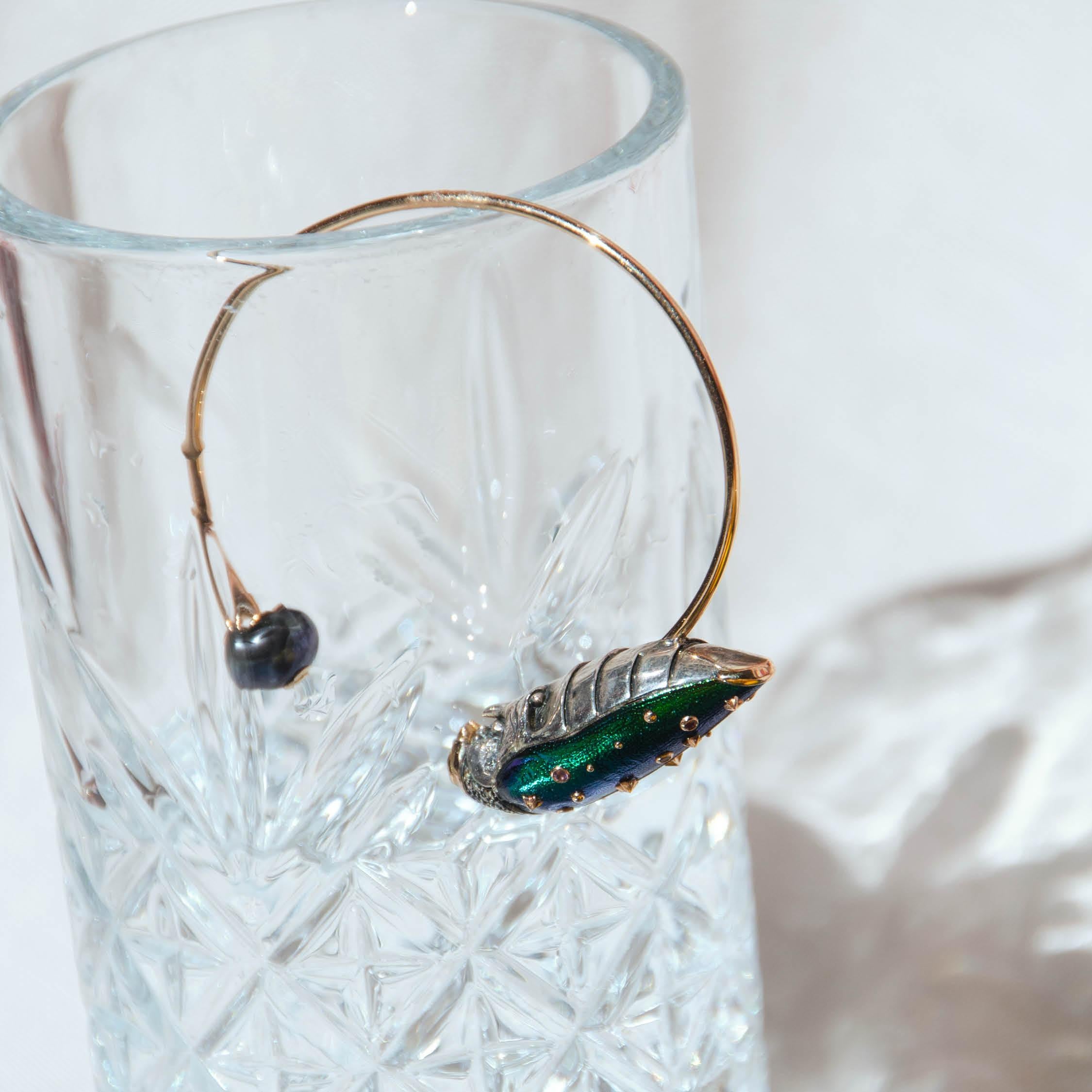 Scarab and Pearl Bangle In New Condition For Sale In Amsterdam, NL
