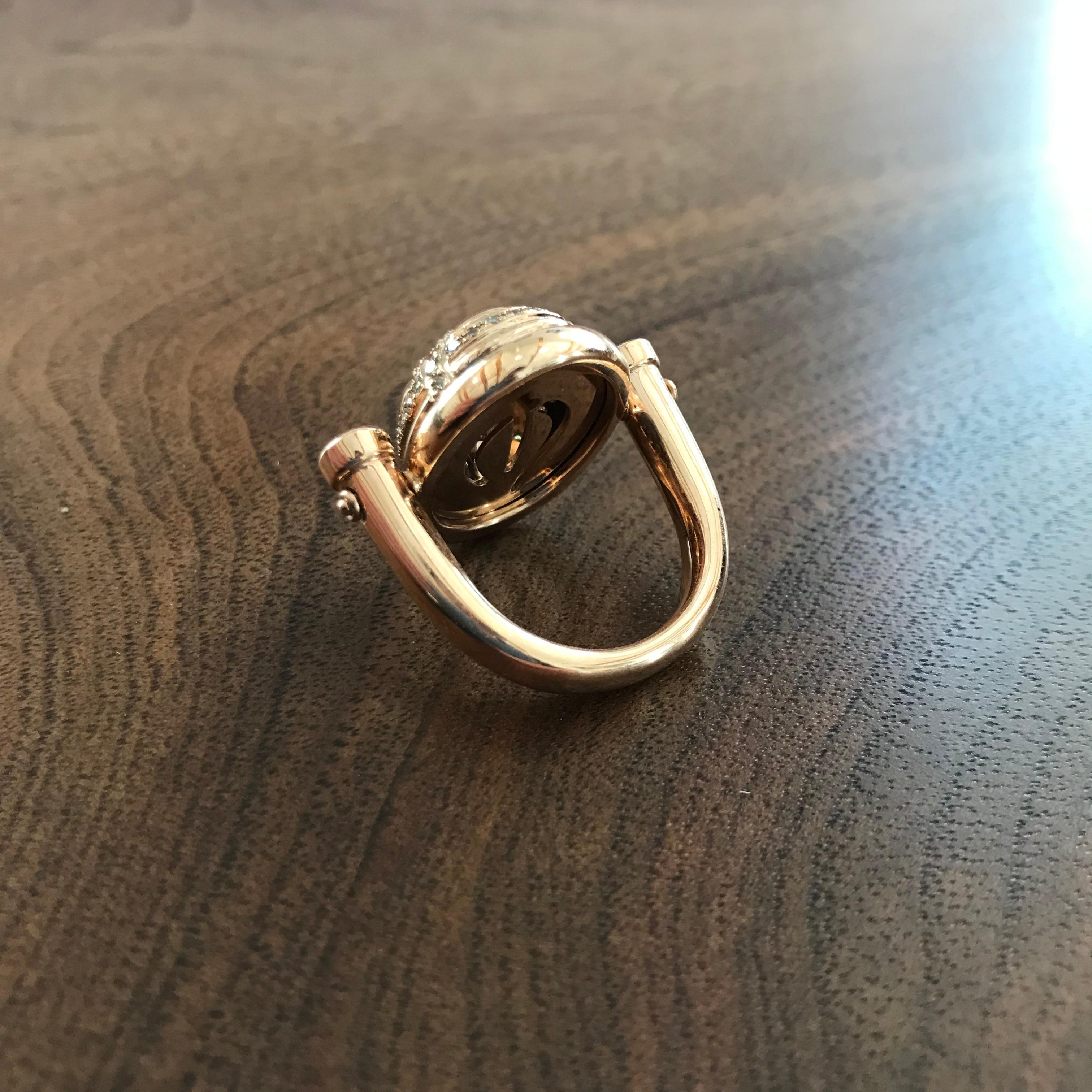 Round Cut Scarab Ring in 18 Carat Rose Gold and Cognac Colored Diamonds 1.05 Carat