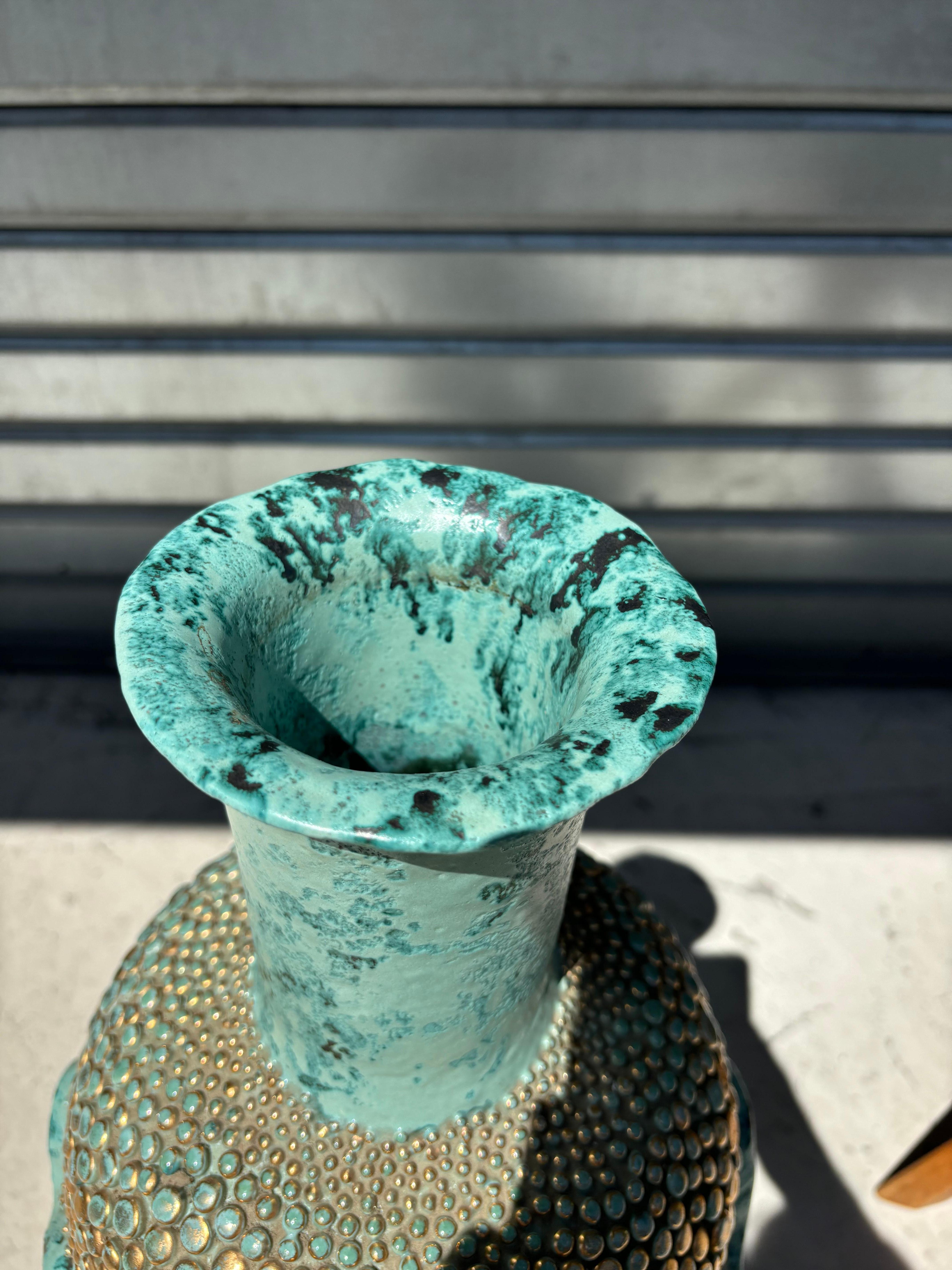 Scarce and big vase by Léon Arthur Tuntundjian In Good Condition For Sale In SAINT-OUEN-SUR-SEINE, FR