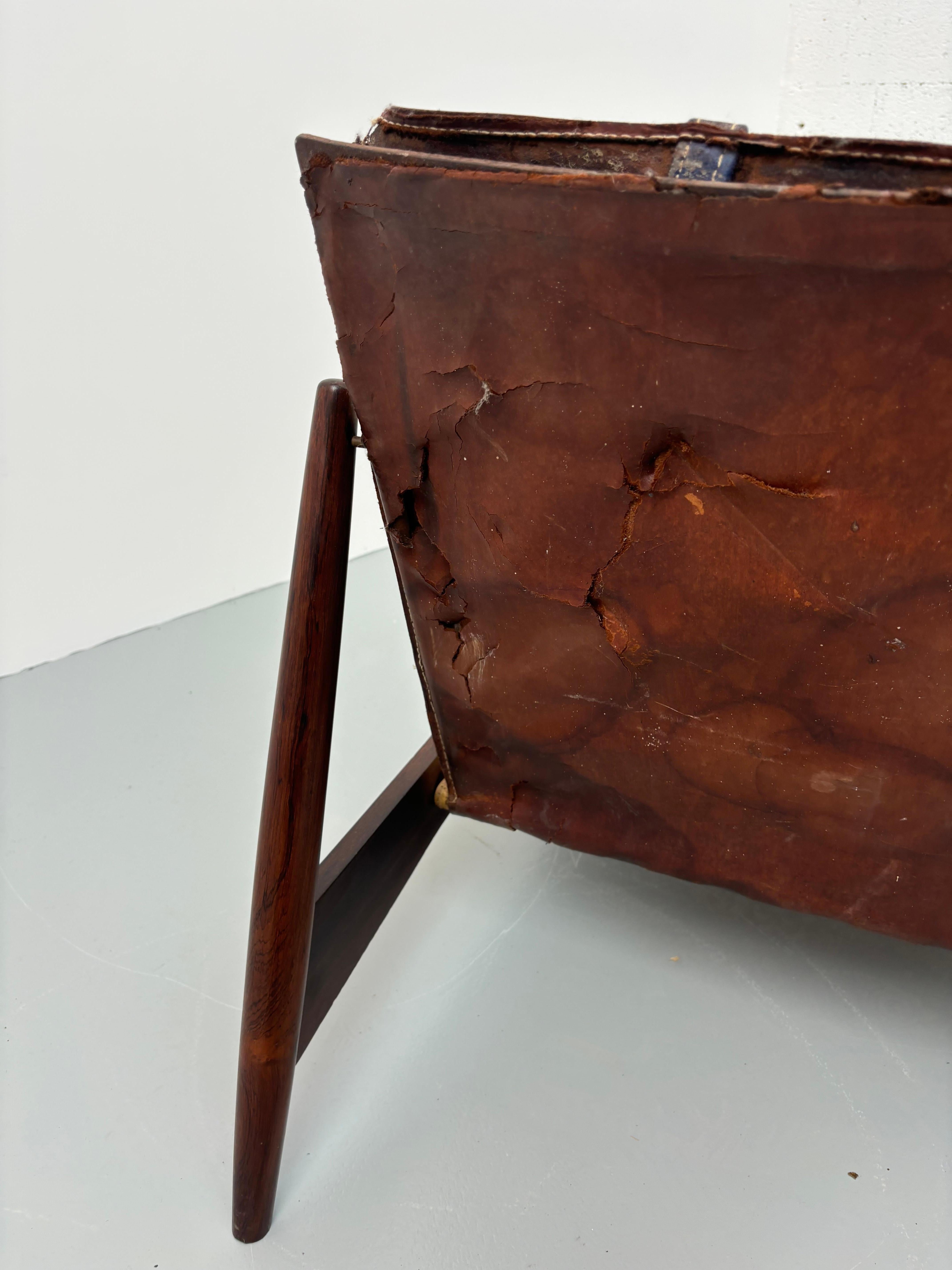 Scarce and original Liceu De Artes armchairs For Sale 7