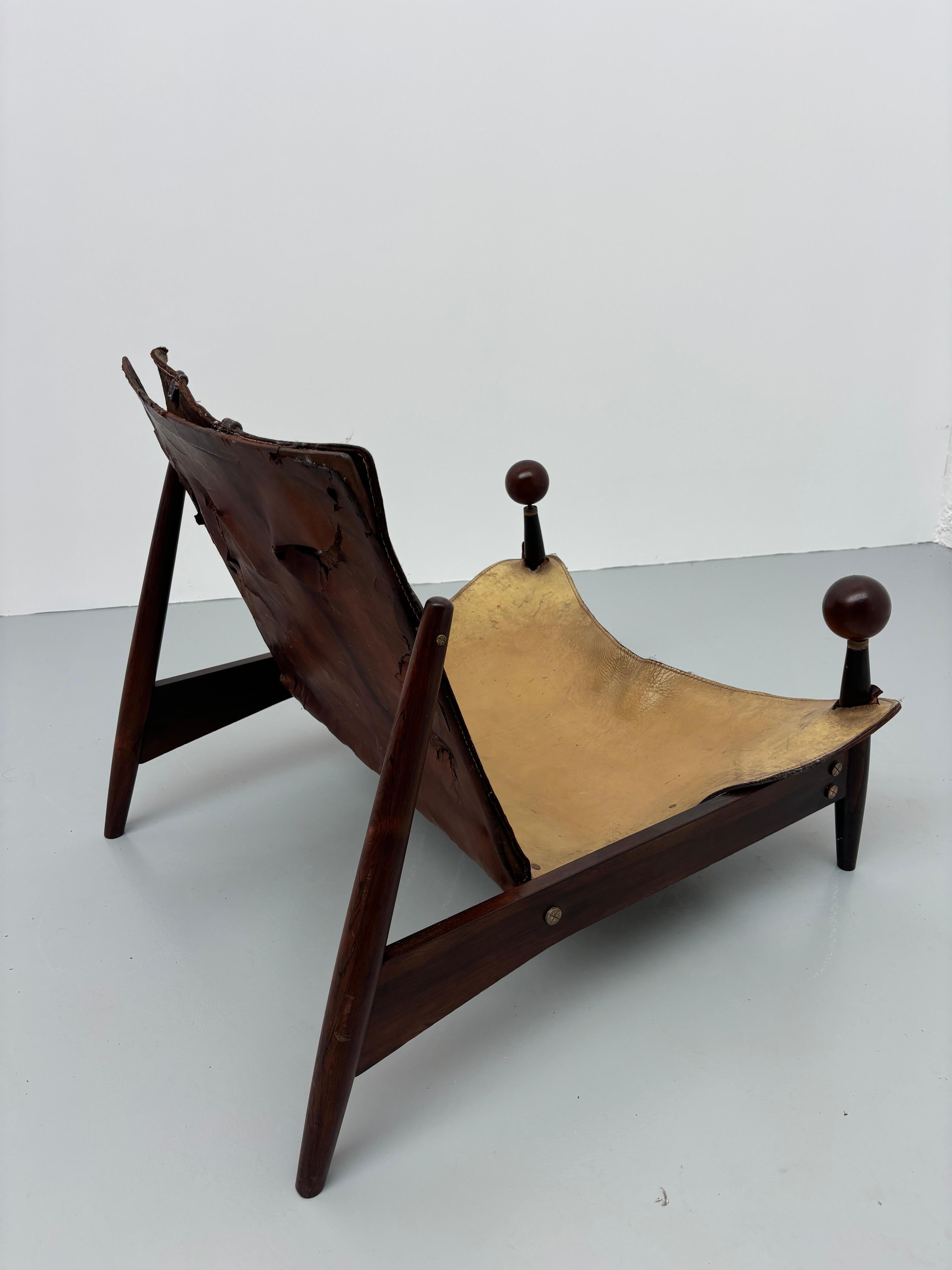 Leather Scarce and original Liceu De Artes armchairs For Sale