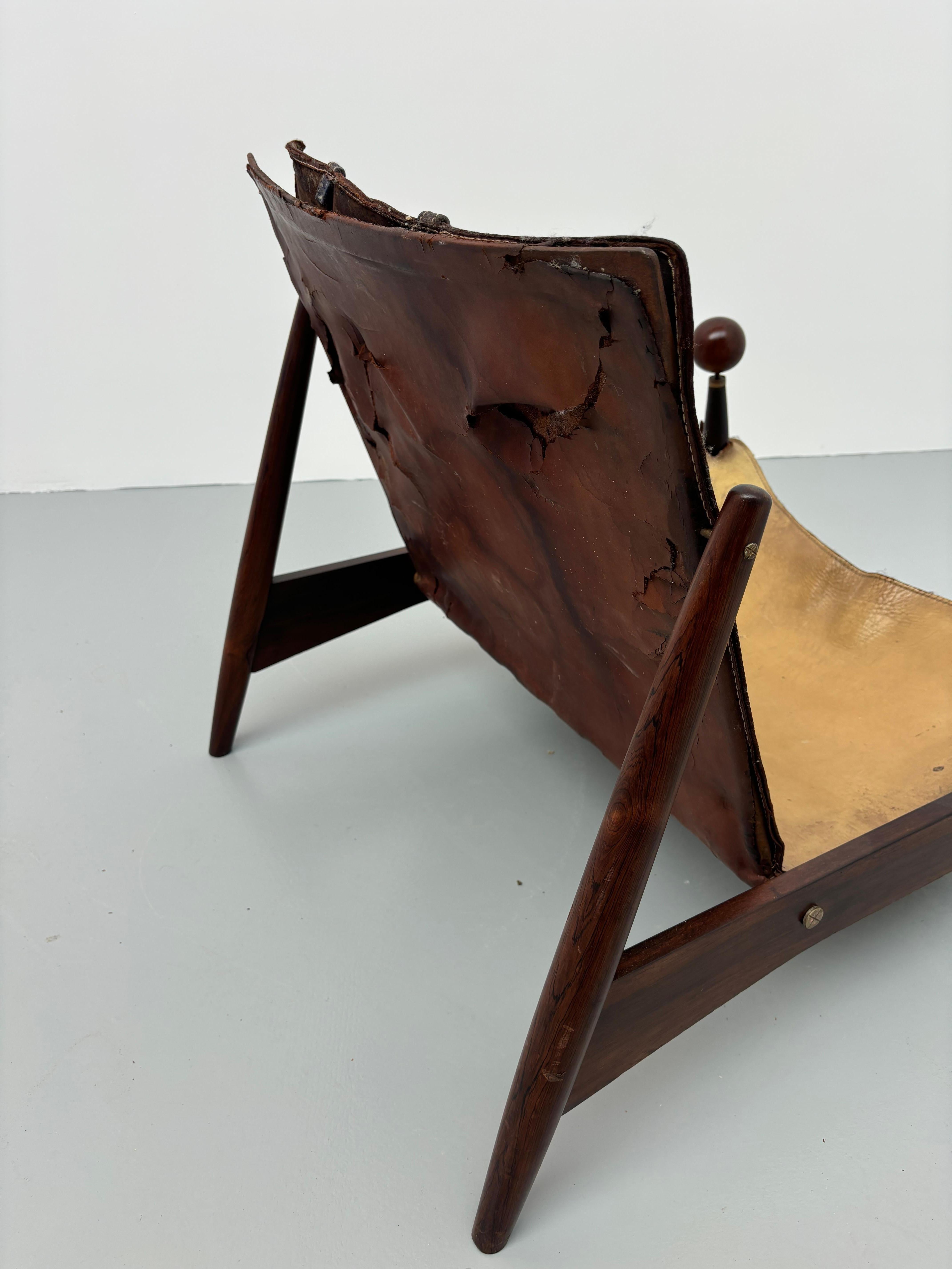 Scarce and original Liceu De Artes armchairs For Sale 1
