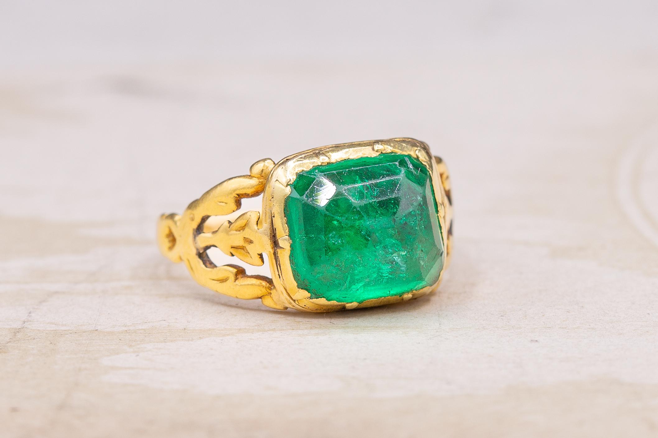 Scarce Antique 18th Century Mughal 5ct Colombian Emerald Gold Ring Certified  3