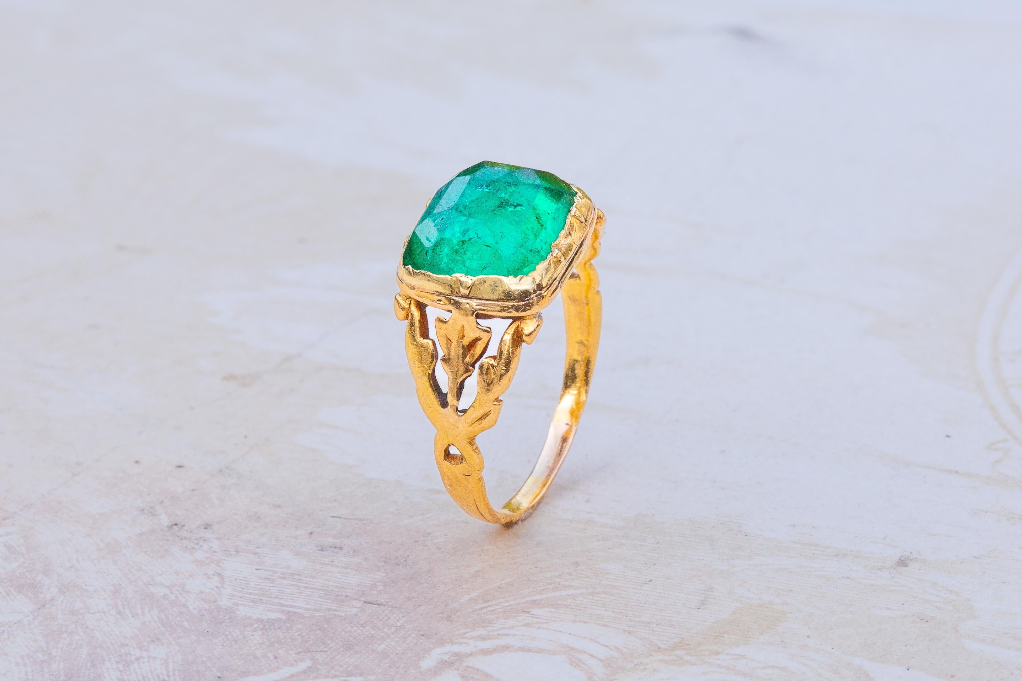 Scarce Antique 18th Century Mughal 5ct Colombian Emerald Gold Ring Certified  9