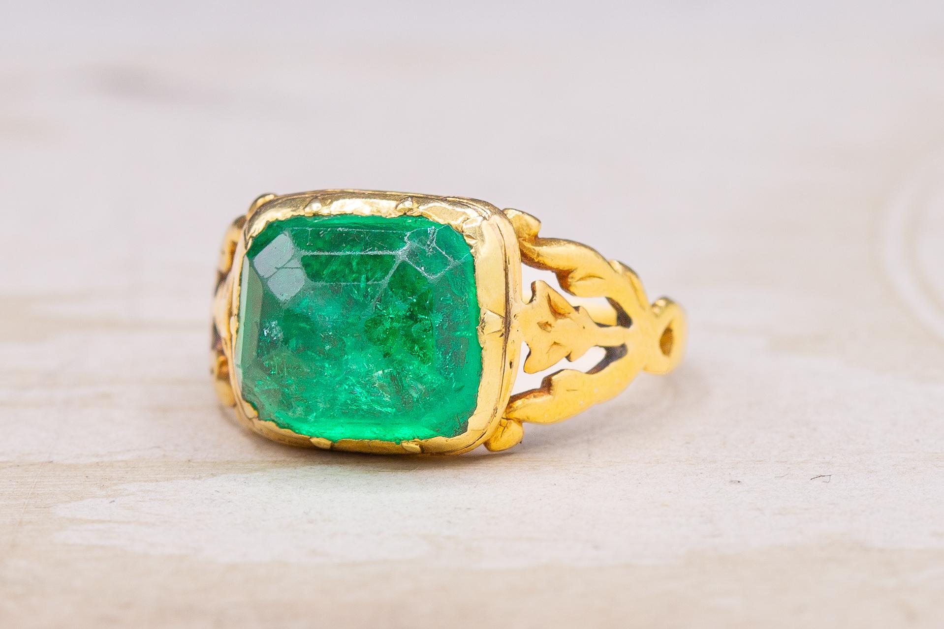 Georgian Scarce Antique 18th Century Mughal 5ct Colombian Emerald Gold Ring Certified  For Sale