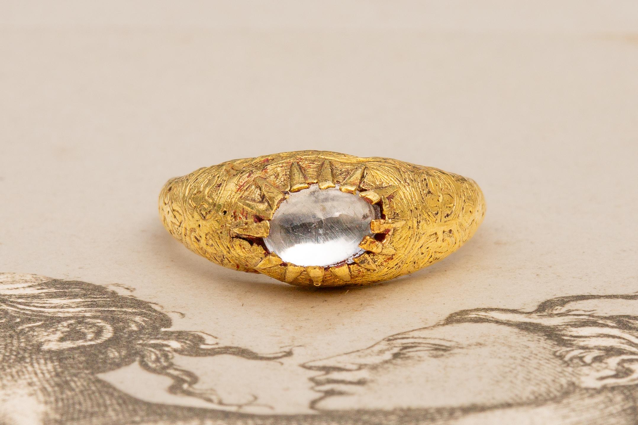 Scarce Antique Islamic Seljuk ‘Selçuklu’ Period Gold Ring with Moonstone  9