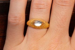Scarce Antique Islamic Seljuk ‘Selçuklu’ Period Gold Ring with Moonstone