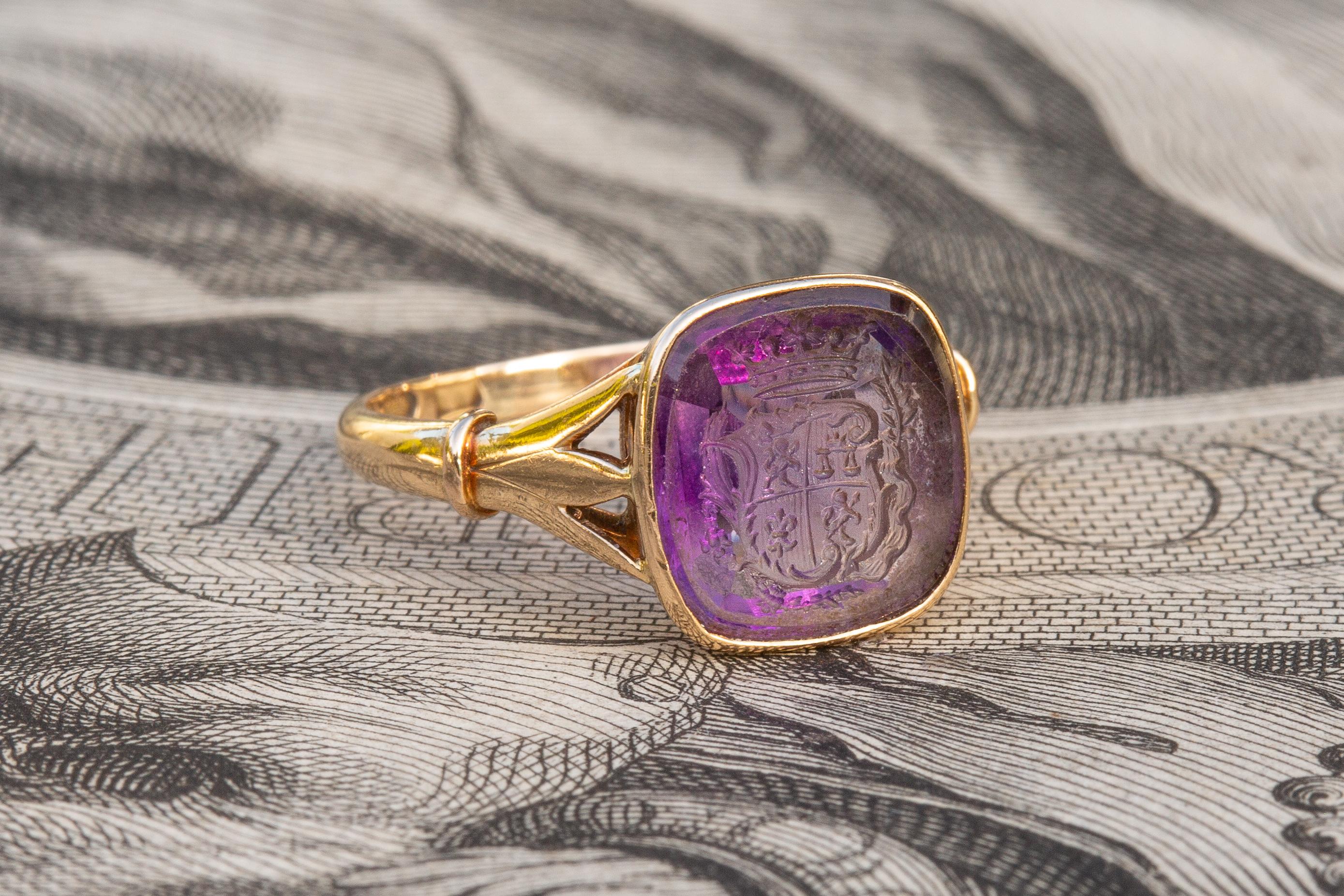 Seltene antike schwedische Amethyst Wappen Intaglio Signet Ring Löwenhielm im Zustand „Hervorragend“ in London, GB