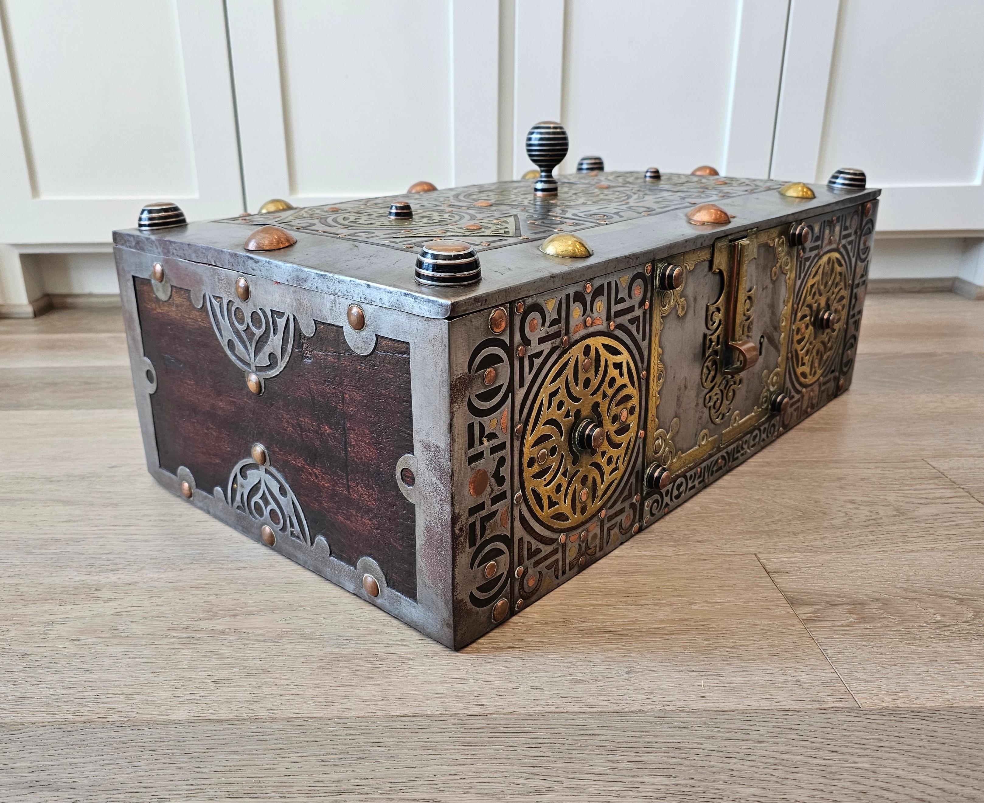 20th Century Scarce Antique Tuareg Mauritania North Africa Mixed Metal Mounted Wood Chest  For Sale