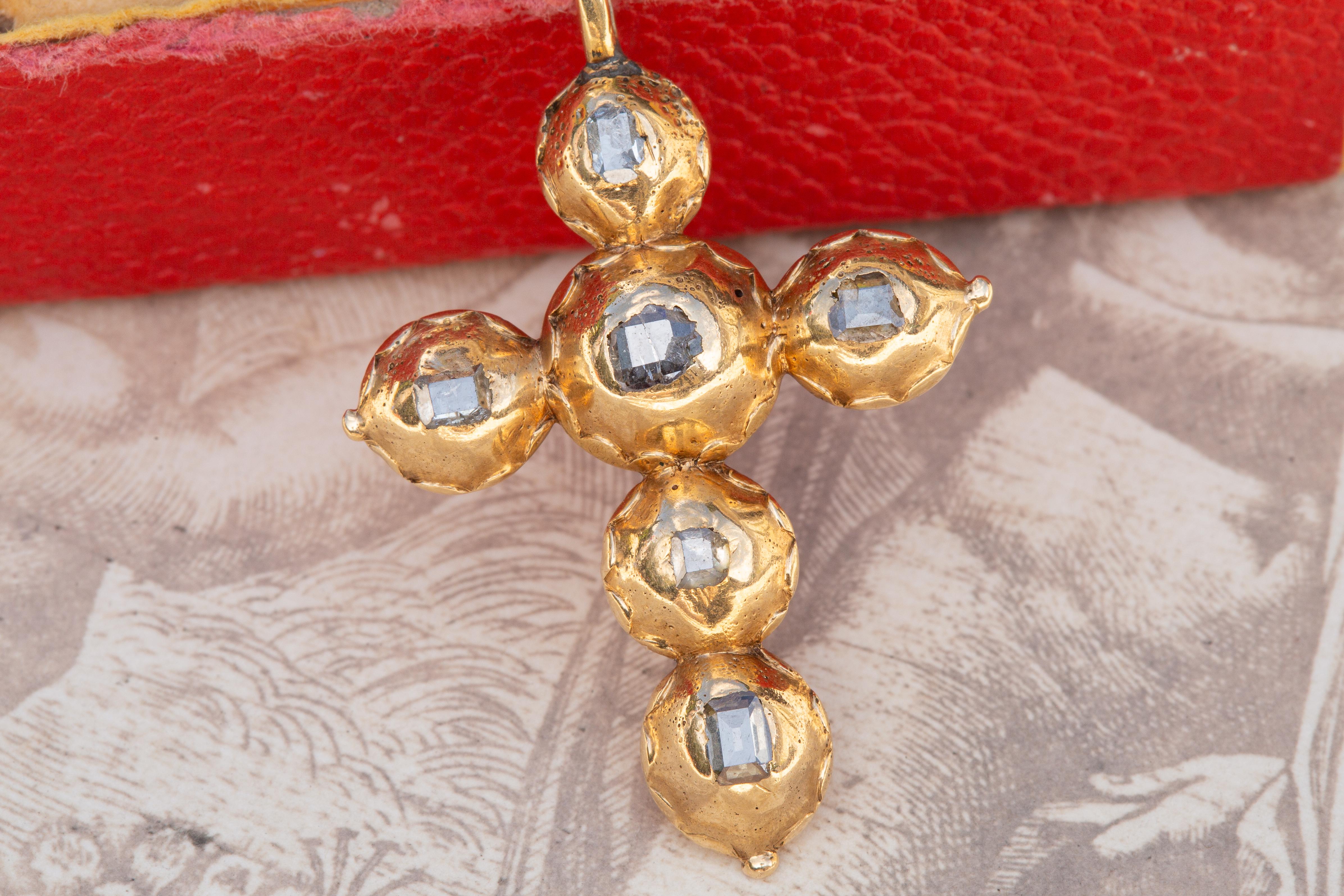 Women's or Men's Scarce Baroque Early 18th Century Table Cut Diamond Gold Cross Pendant  For Sale