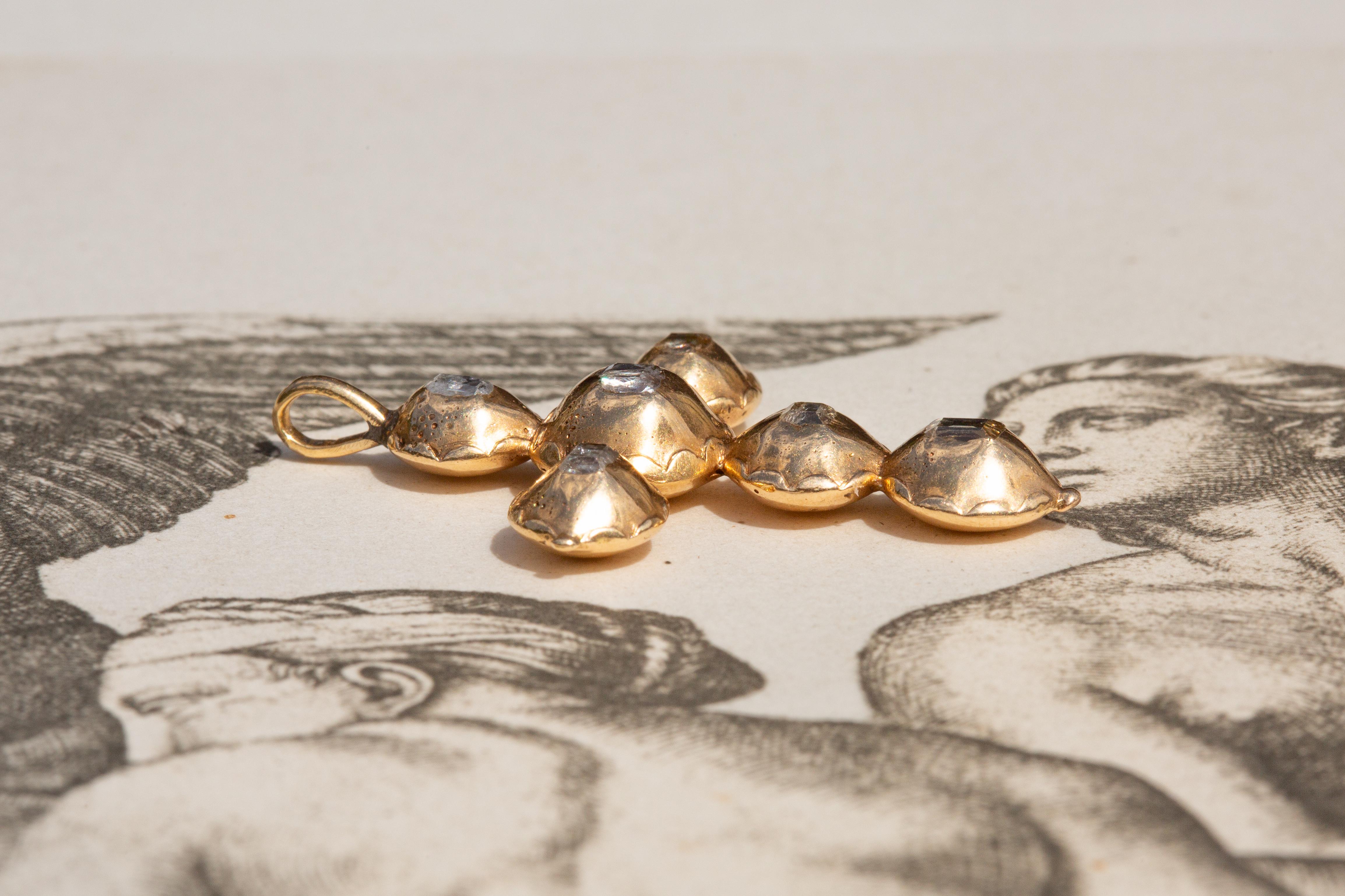 Scarce Baroque Early 18th Century Table Cut Diamond Gold Cross Pendant  For Sale 1