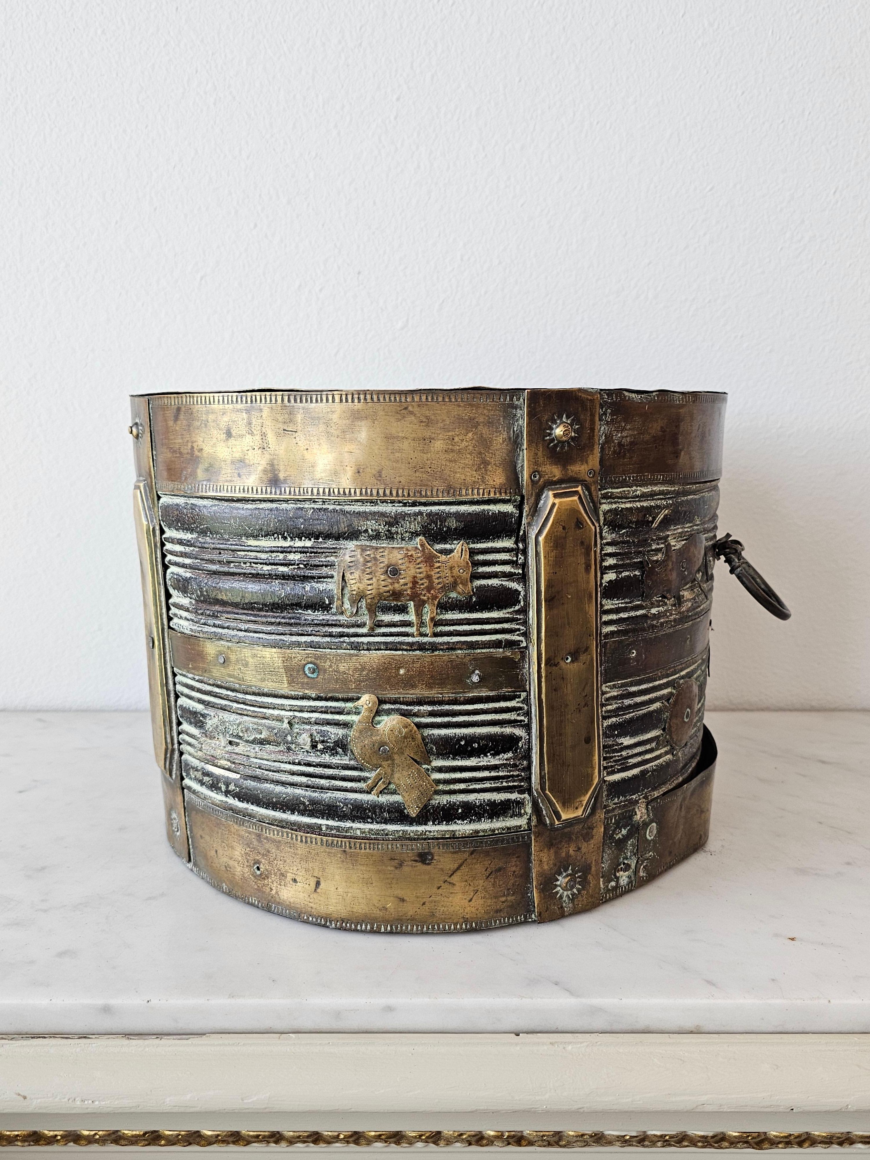 Scarce British Colonial India Brass-Mounted Log Bucket Fireplace Pail For Sale 9