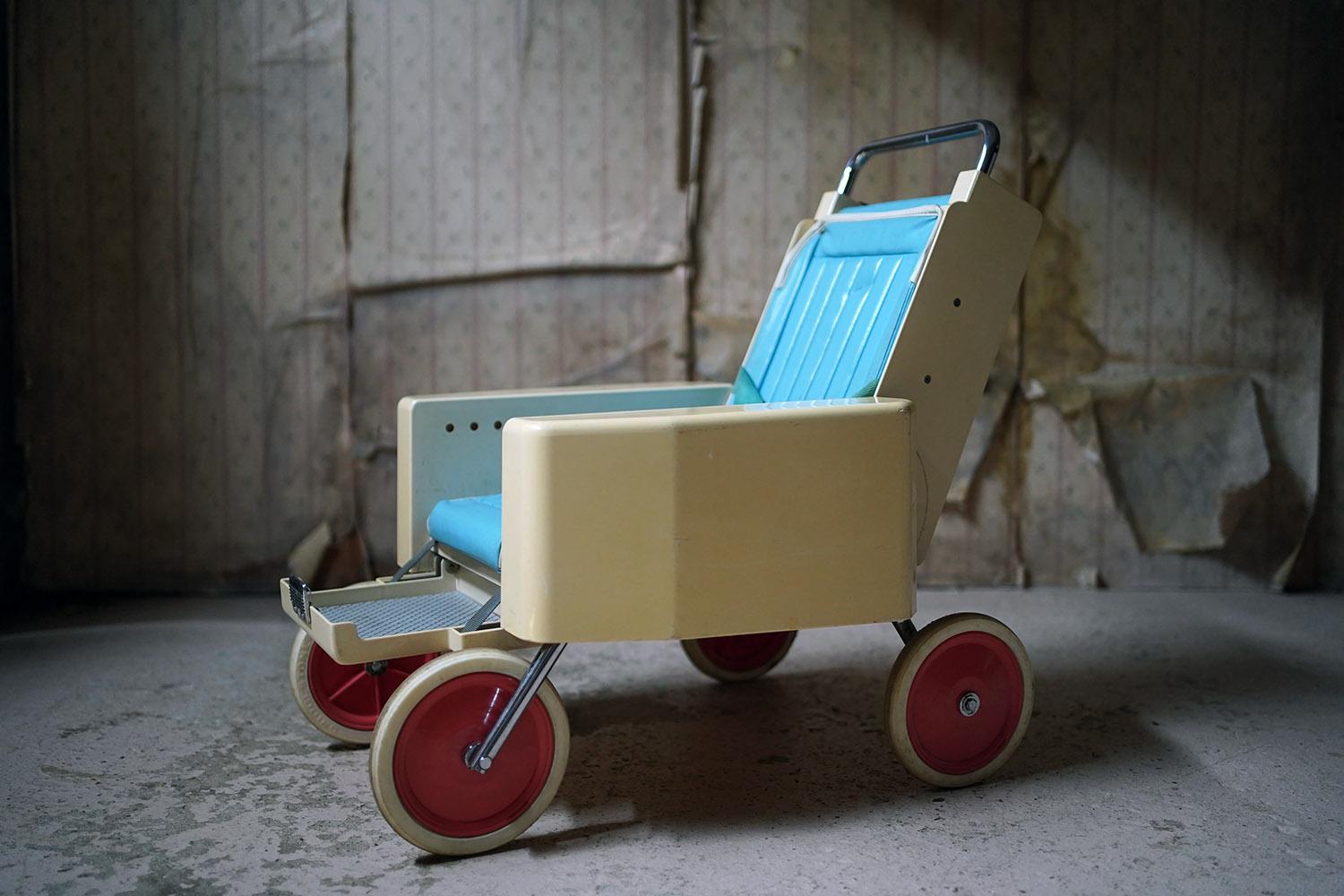 Scarce ‘Chummy Dream’ Collapsible Stroller by Sakai of Japan, c.1969 3