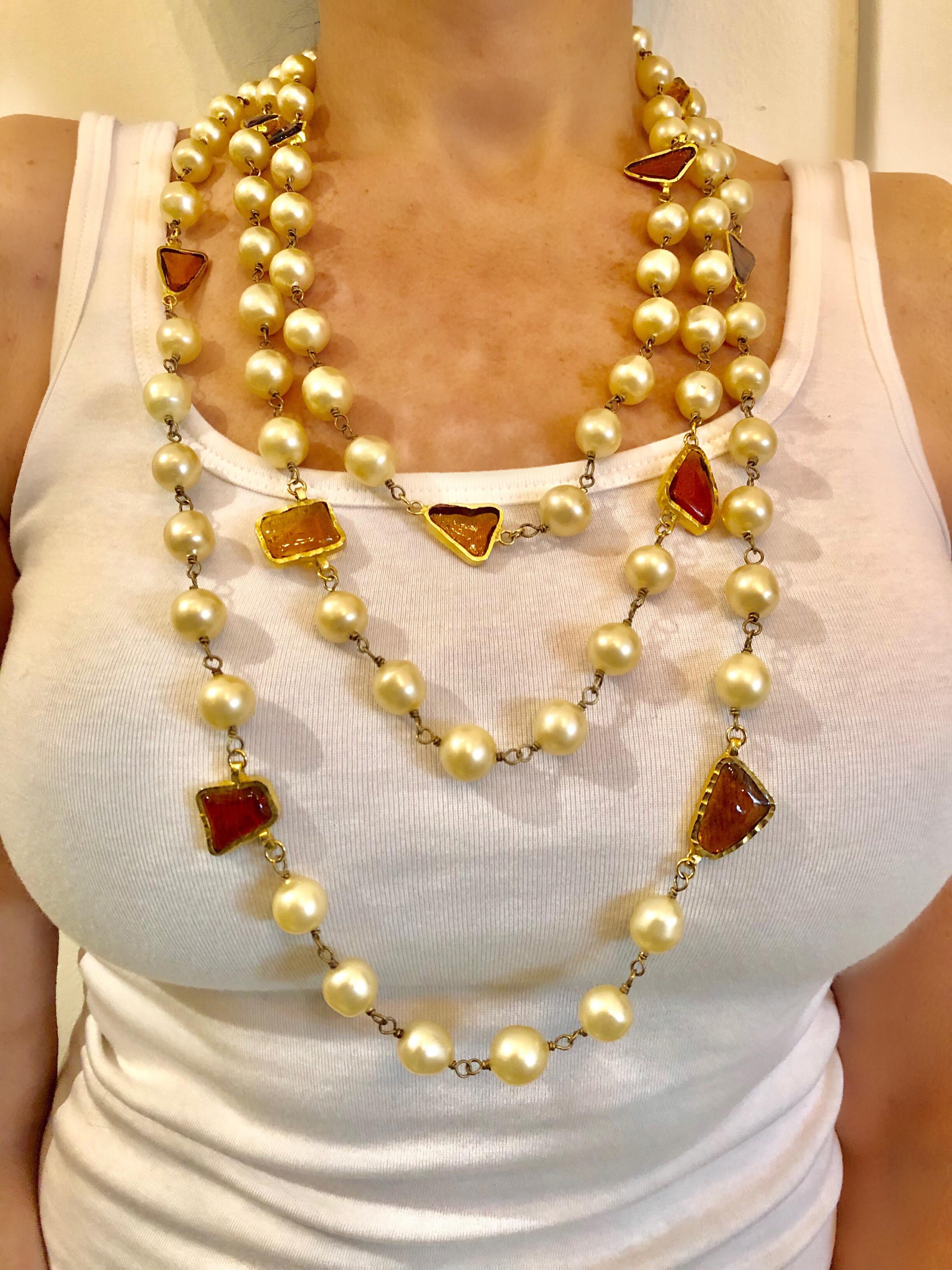 Coco Chanel, rare collier monumental en perles crème « Autoir » automne/hiver 1994 Pour femmes en vente