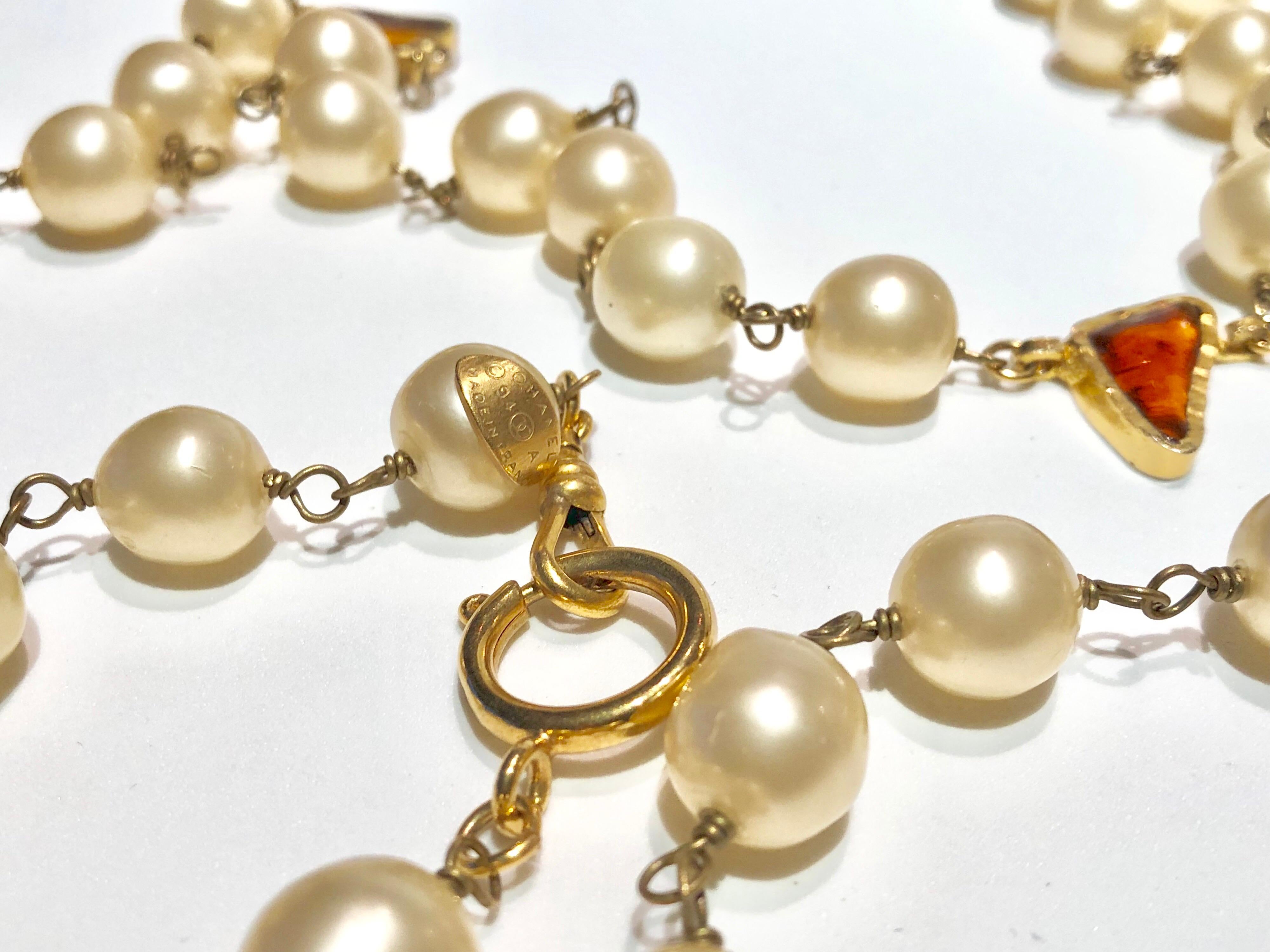 Coco Chanel, rare collier monumental en perles crème « Autoir » automne/hiver 1994 en vente 3