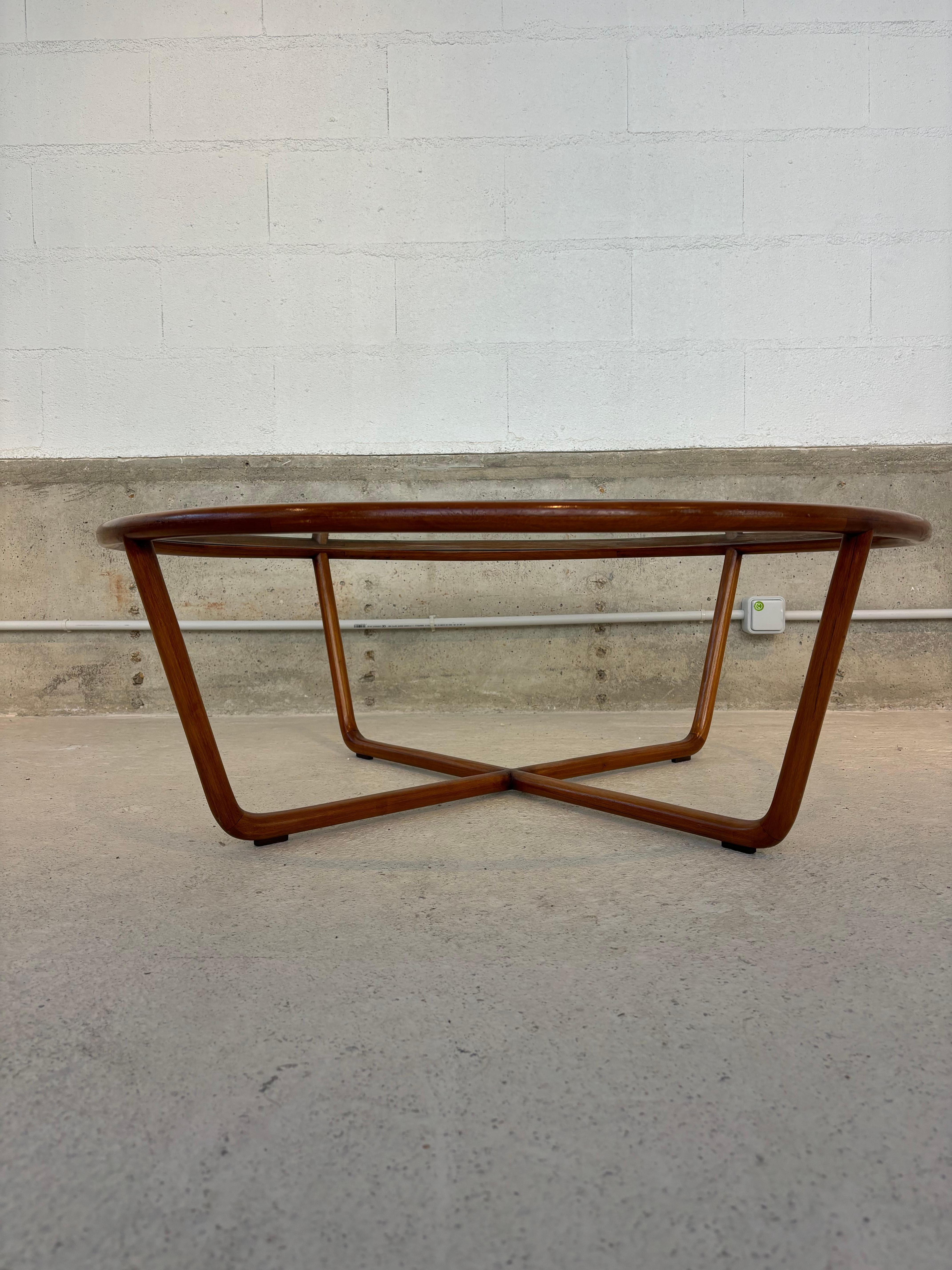 Milieu du XXe siècle Rare table basse de Joaquim Tenreiro en vente