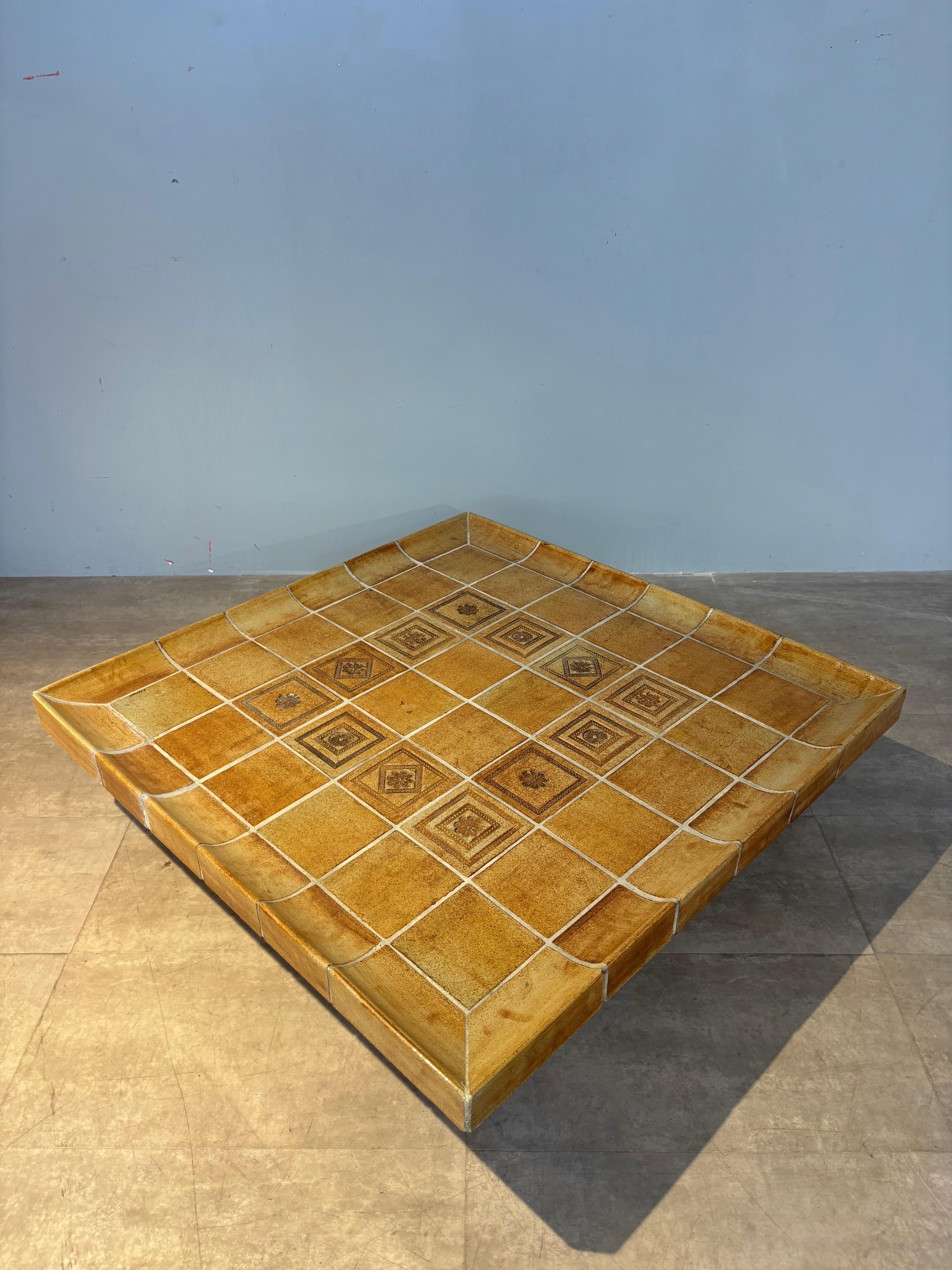 Scarce cuvette coffee table by Roger Capron In Good Condition For Sale In SAINT-OUEN-SUR-SEINE, FR