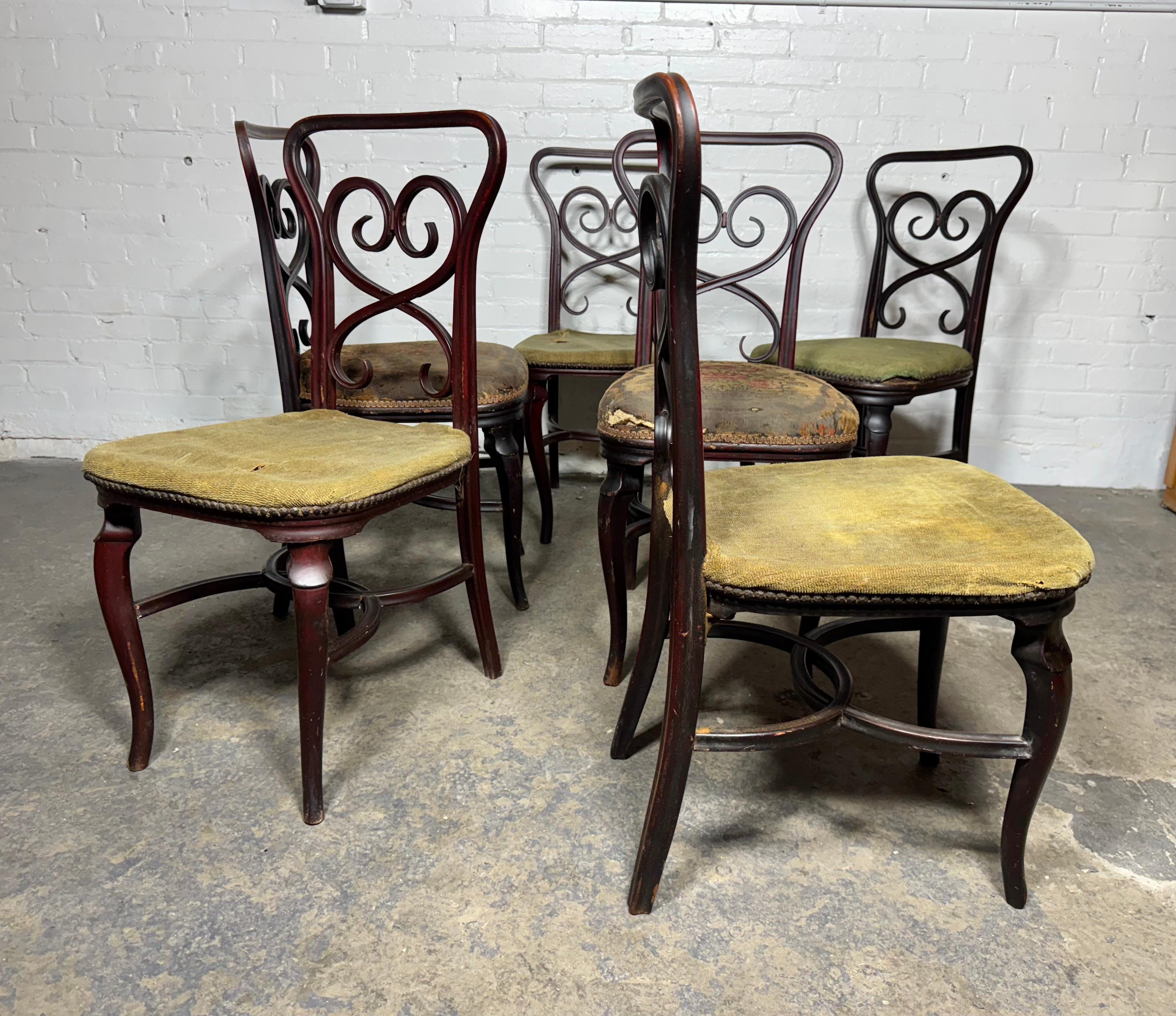 Scarce early set (6) Bentwood Bistro/Cafe' Chairs.  par Michael Thonet en vente 1