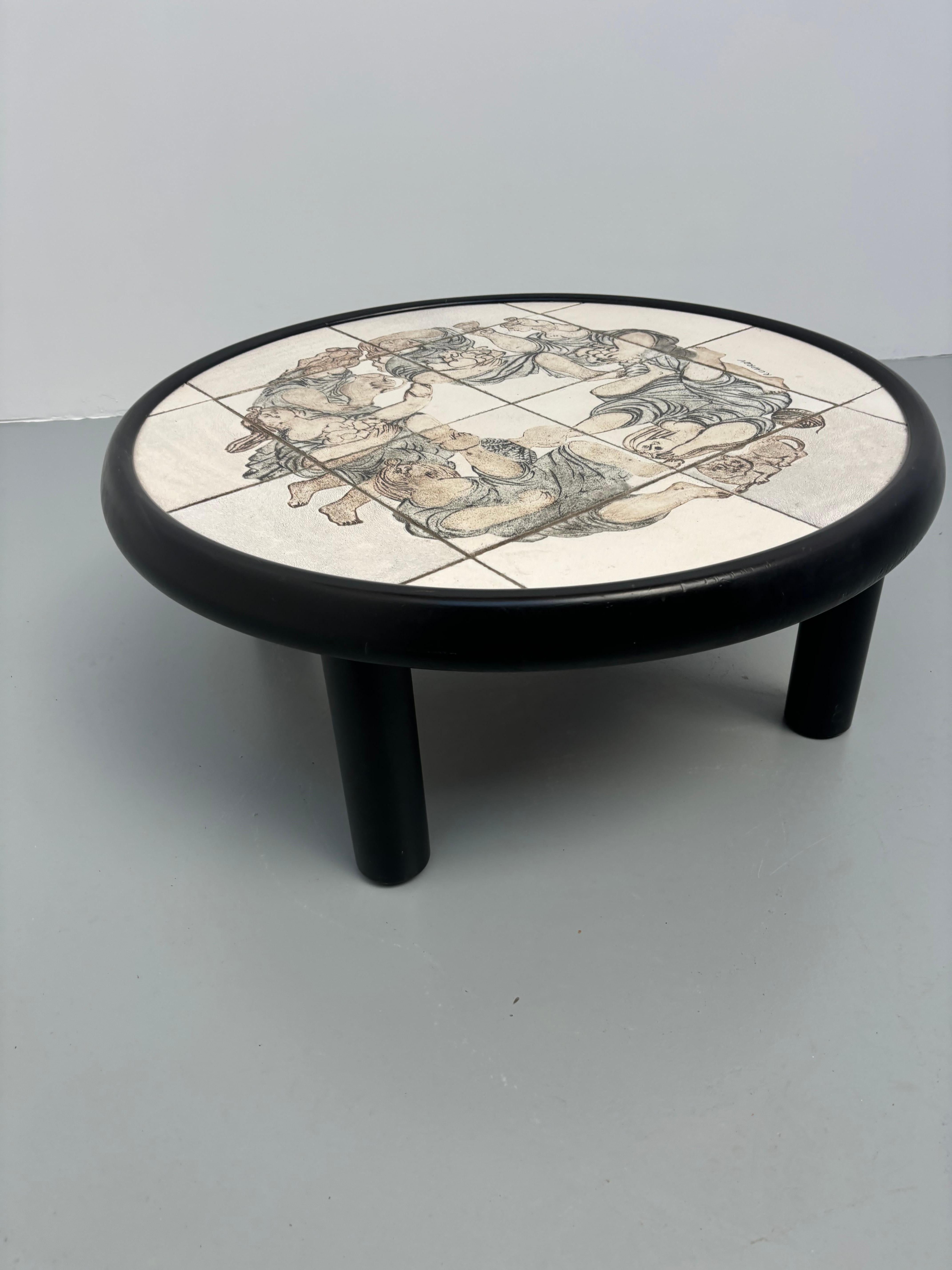Ceramica Scarso tavolino figurativo di Roger Capron e Raymond Peynet in vendita