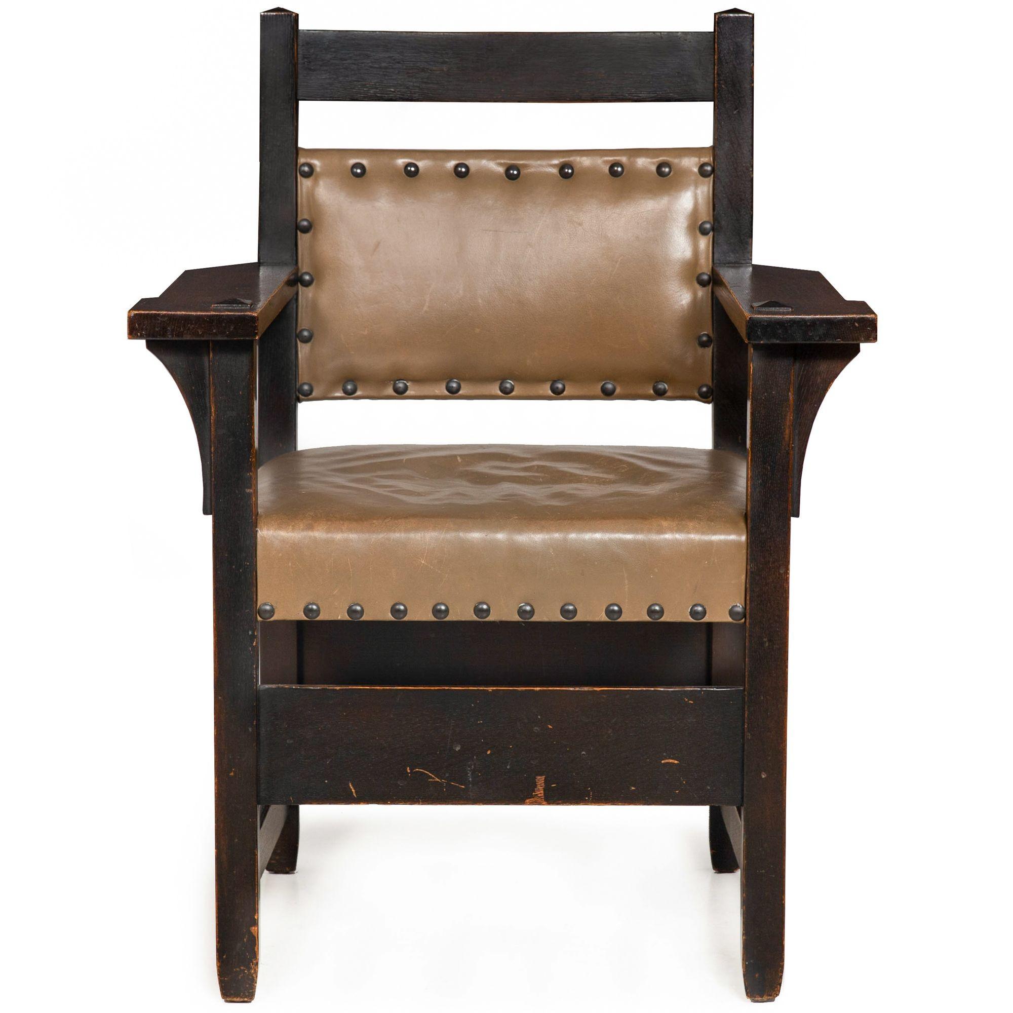 GUSTAVE STICKLEY, MODÈLE NO. 360 FAUTEUIL
États-Unis, vers 1900-1910

36 3/4